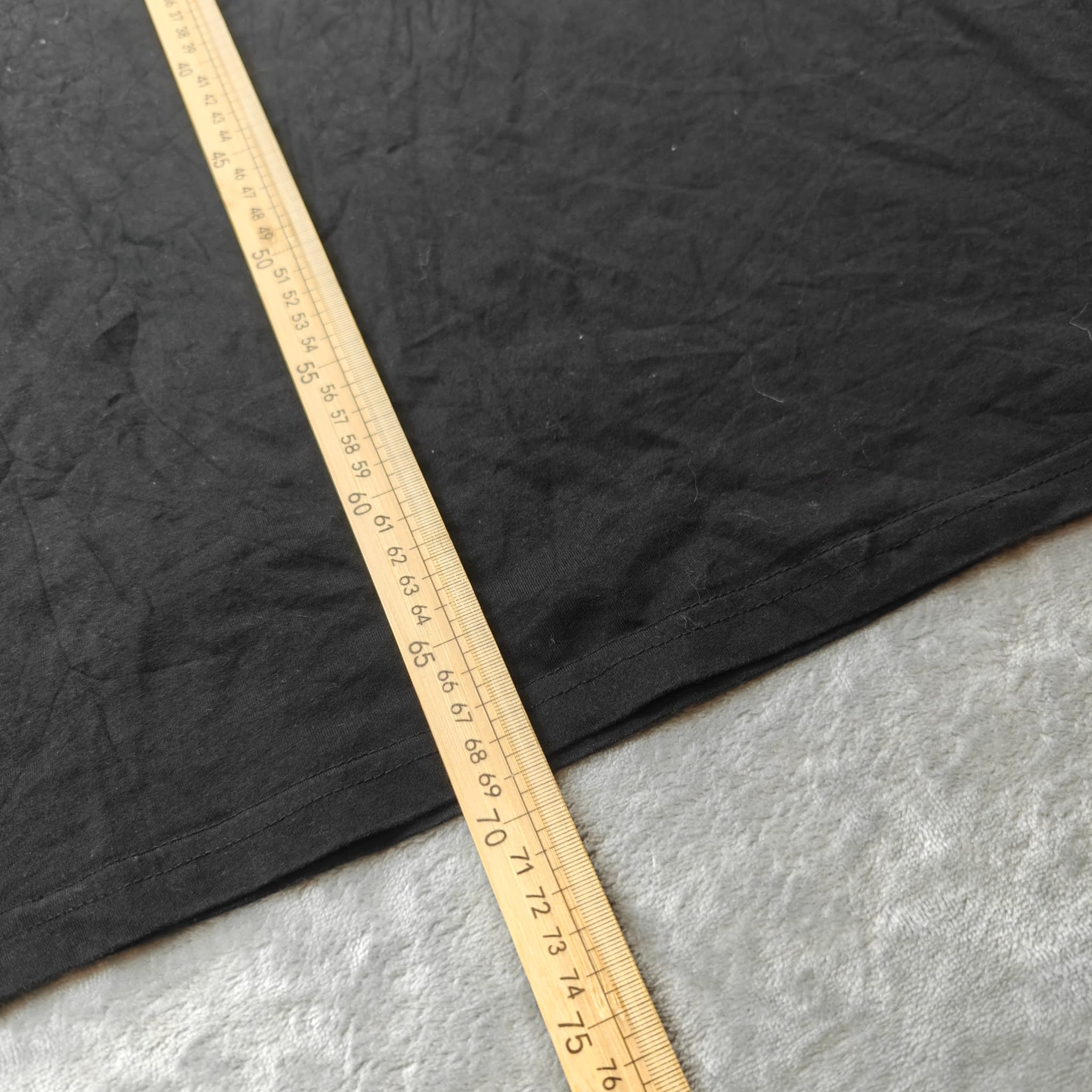 Santa Cruz Skateboards Triangle Logo Graphic T-Shirt Woman's Size 14 Black — photo 4 of 7