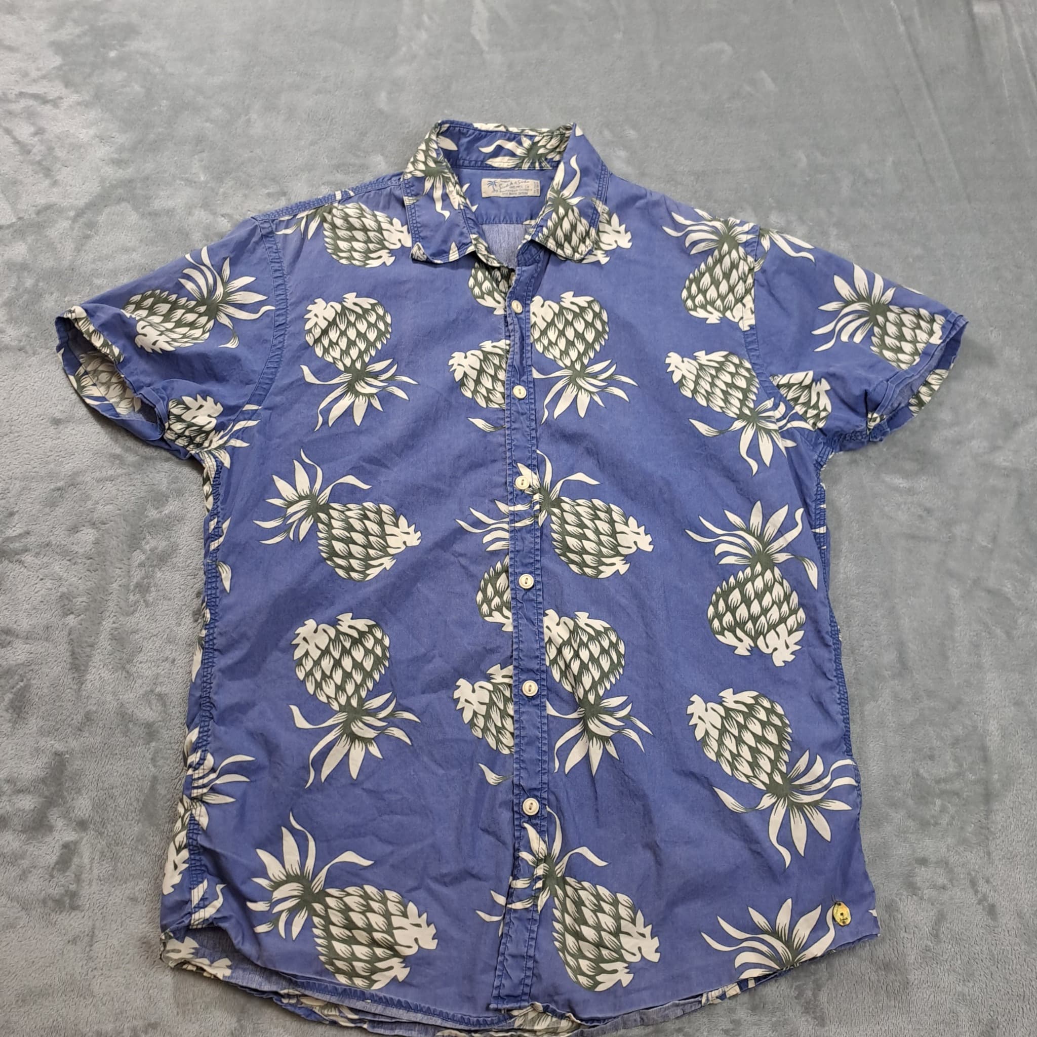 Scotch & Soda Men's Pineapple Print Short Sleeve Button Down Shirt Size L Blue — photo 1 of 7