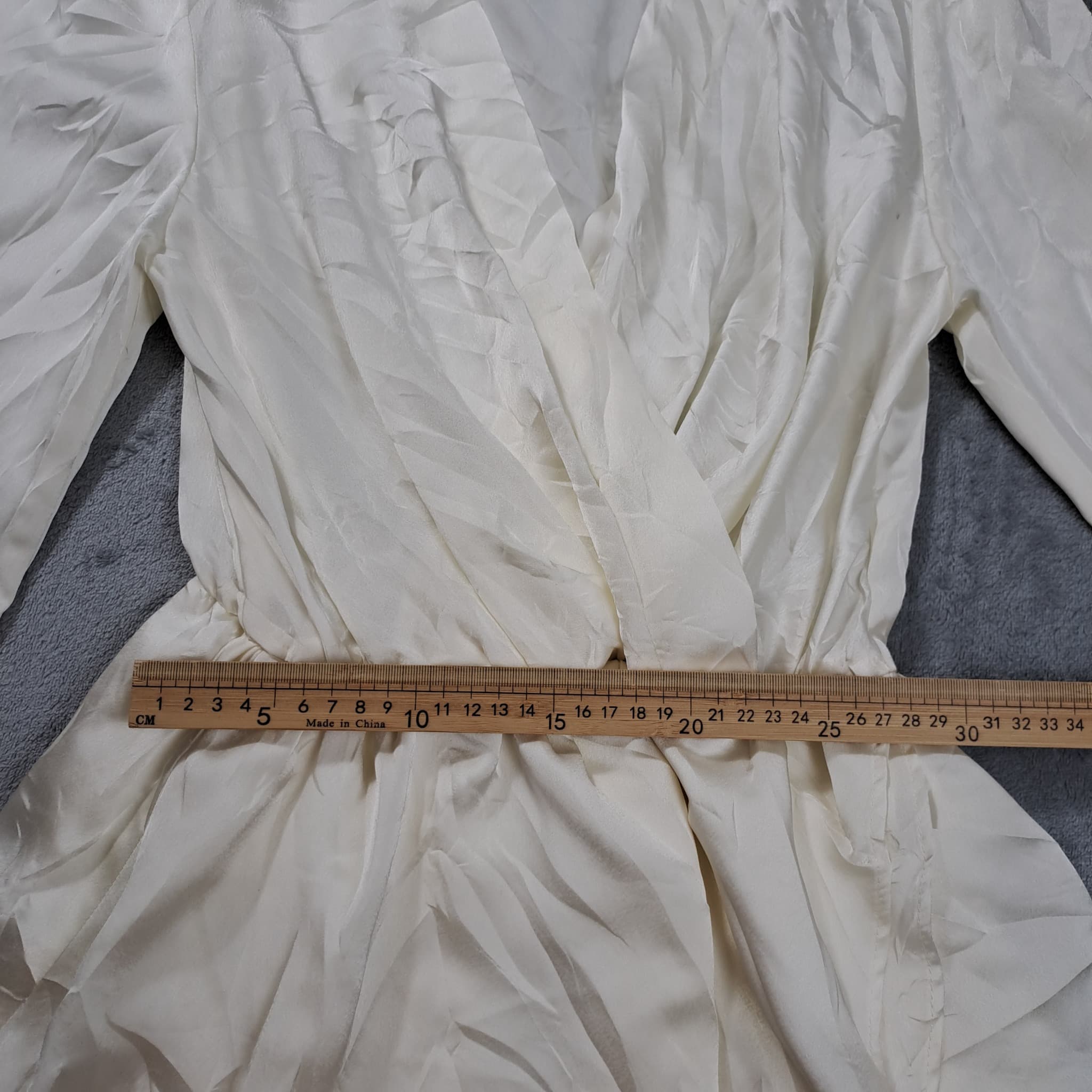 Sheike White Satin Long Sleeve Wrap Mini Dress Women's Size 10 — photo 6 of 8