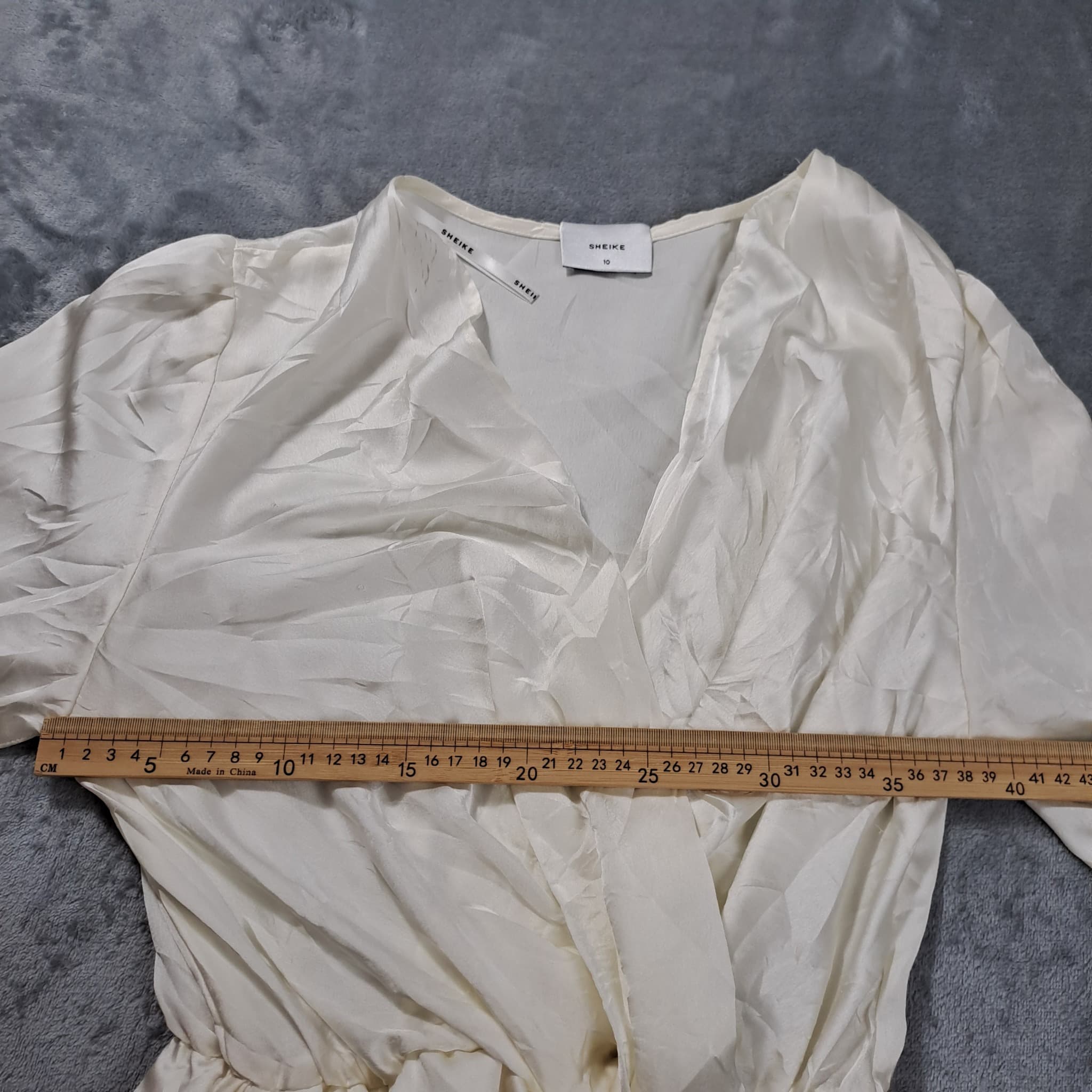 Sheike White Satin Long Sleeve Wrap Mini Dress Women's Size 10 — photo 8 of 8