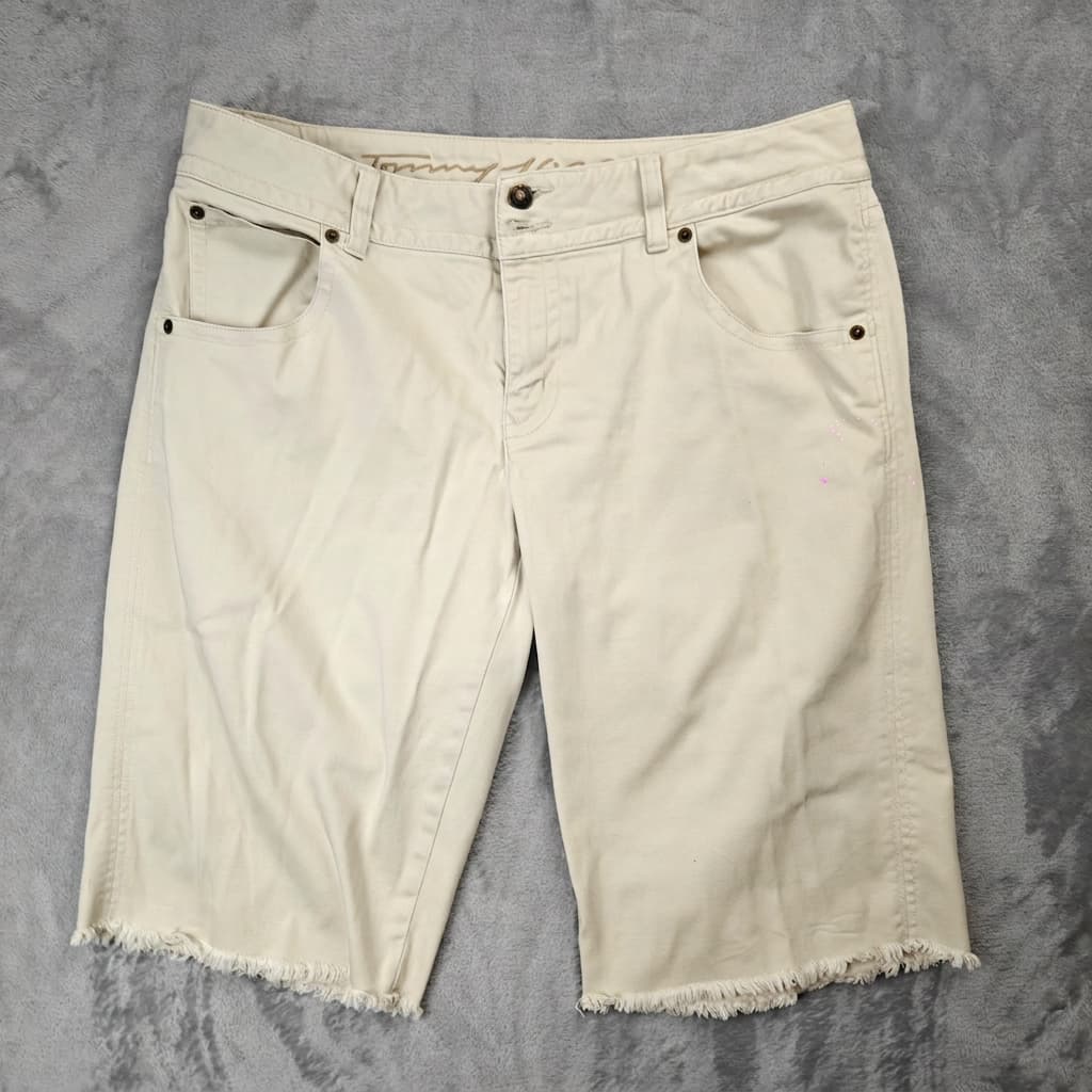 Tommy Hilfiger Women's Beige Khaki Raw Hem Denim Shorts Size 10 — photo 1 of 8