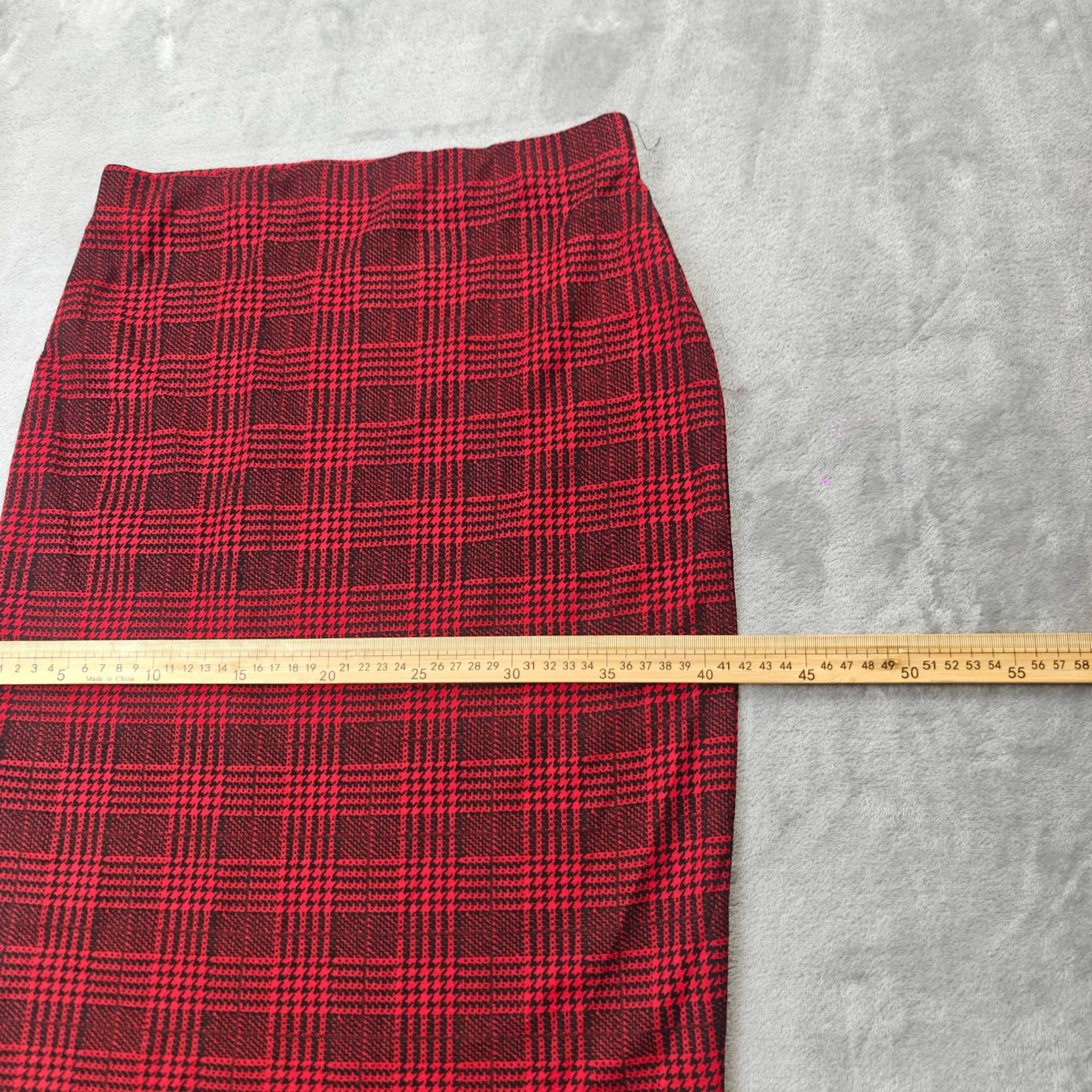 Valleygirl Red and Black Plaid Pencil Skirt Size S — photo 6 of 8