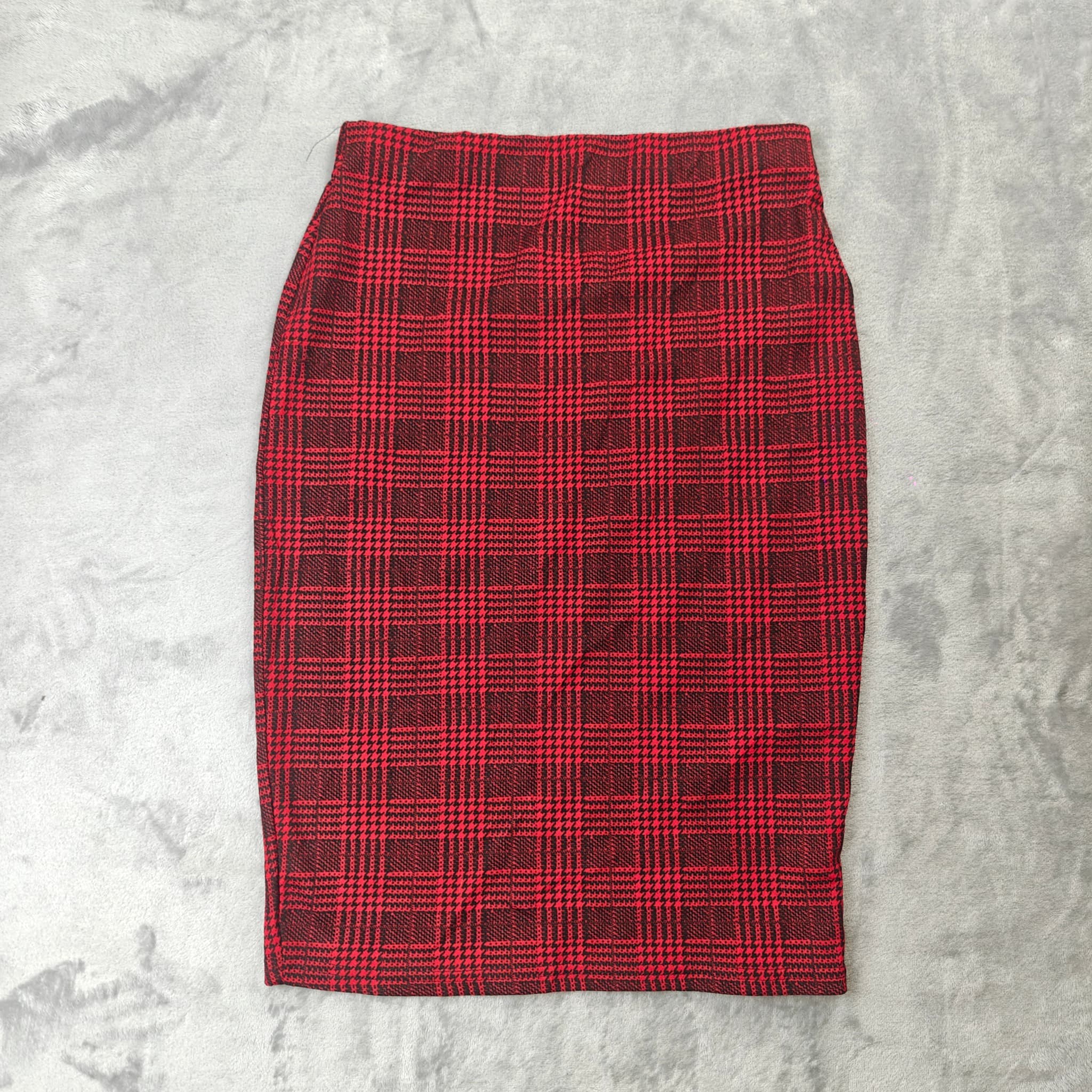 Valleygirl Red and Black Plaid Pencil Skirt Size S — photo 8 of 8
