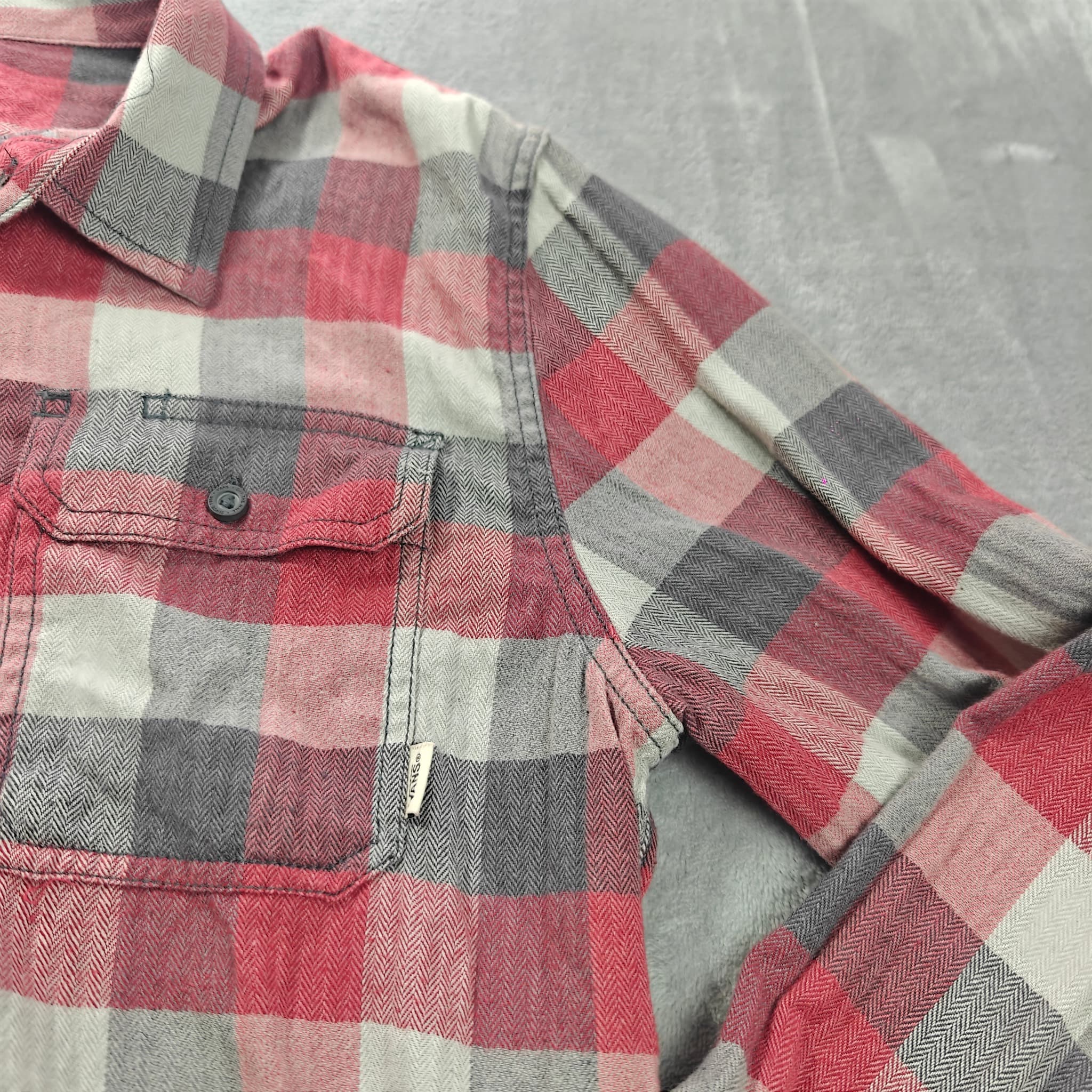 Vans Men's Red and Grey Plaid Long Sleeve Button-Down Flannel Shirt — photo 3 of 6