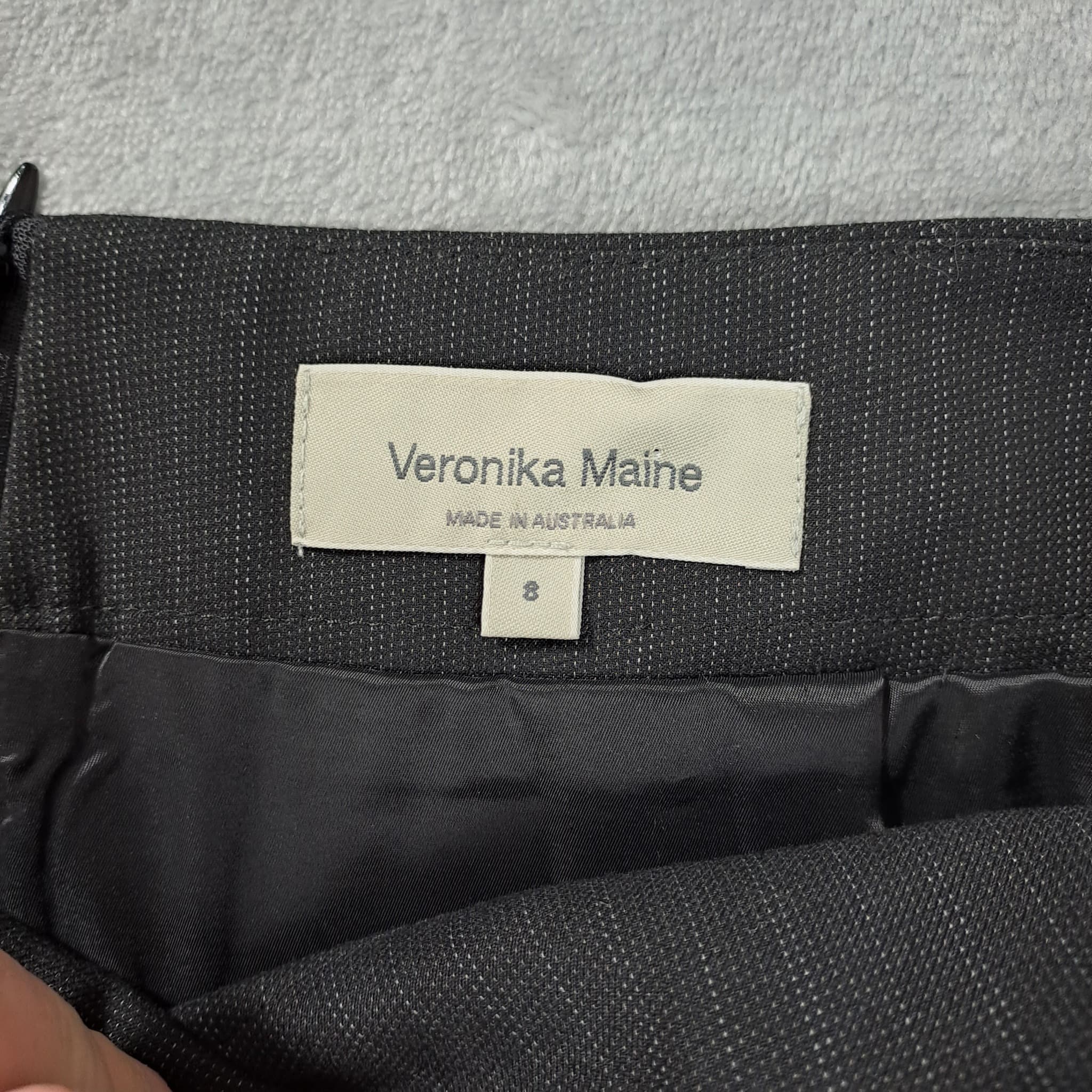 Veronika Maine Women's Charcoal Grey Pinstripe Pencil Skirt Size 8 — photo 3 of 7