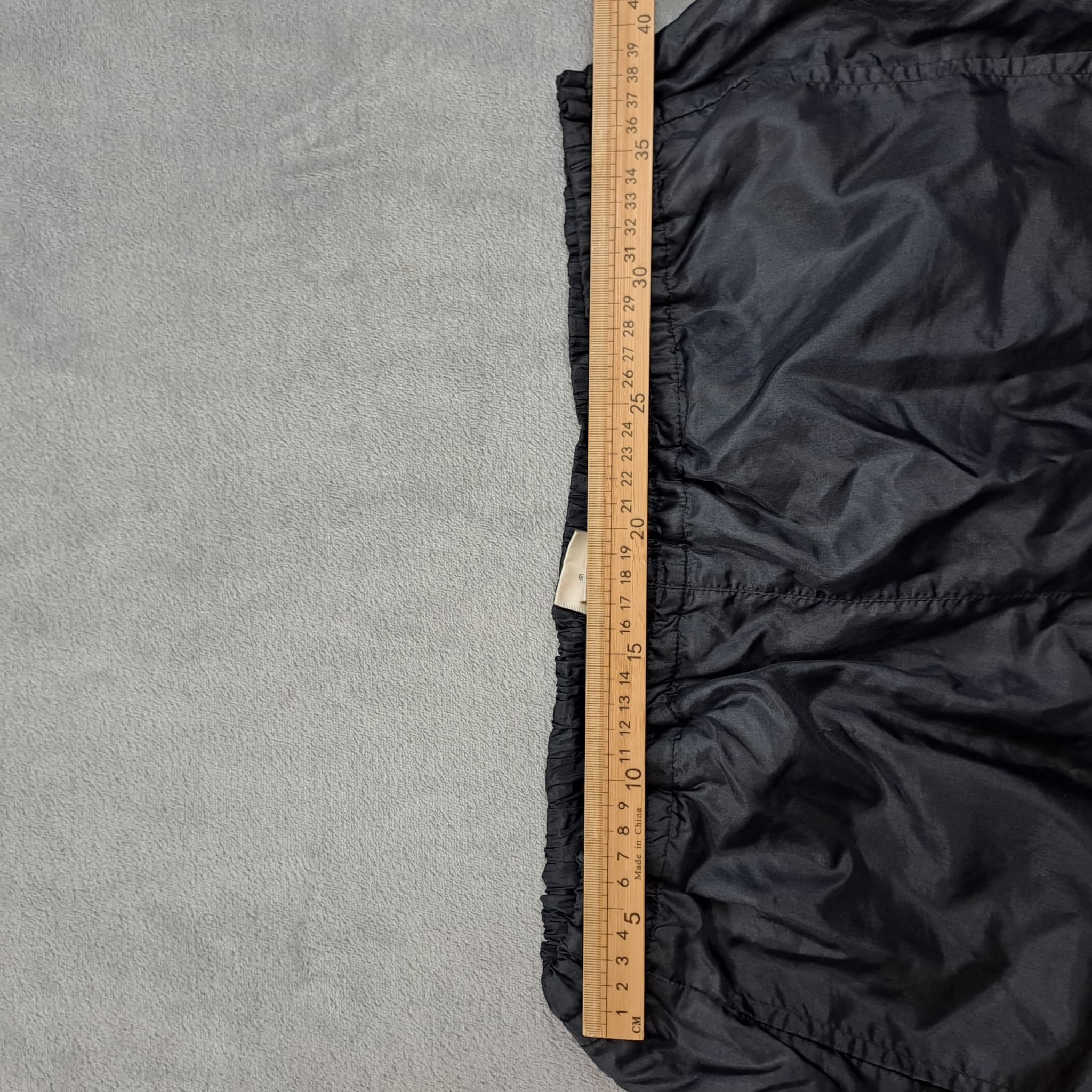 Vintage 90s Nike Nylon Track Pants Men's Size Large Black Purple Windbreaker — photo 4 of 7