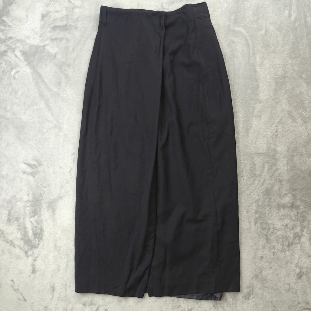 Vintage Country Road Midi Skirt Woman's Size 10 Black Pure Wool — photo 1 of 7