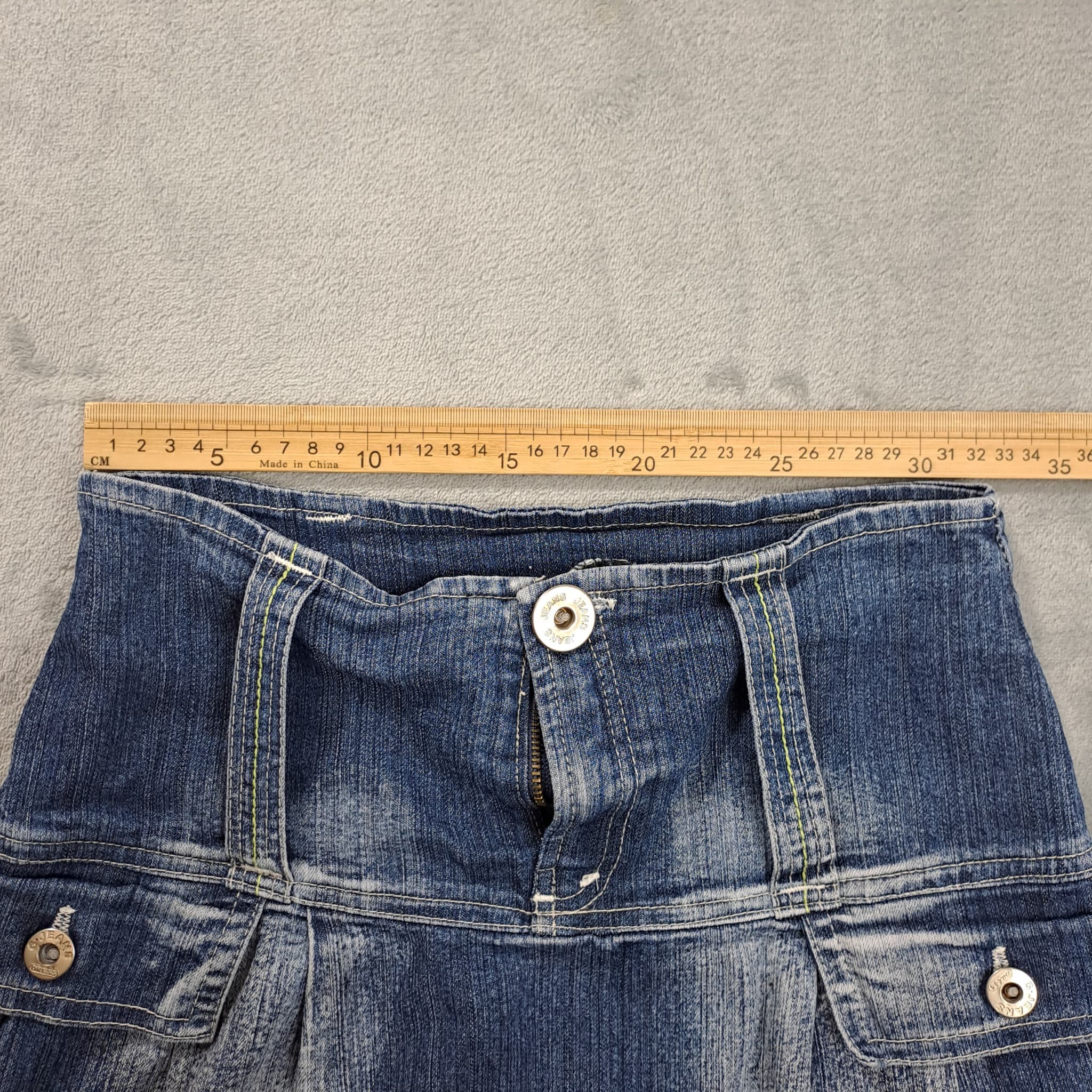 Vintage Roxy Y2K Acid Wash Denim Mini Skirt Size S — photo 2 of 7
