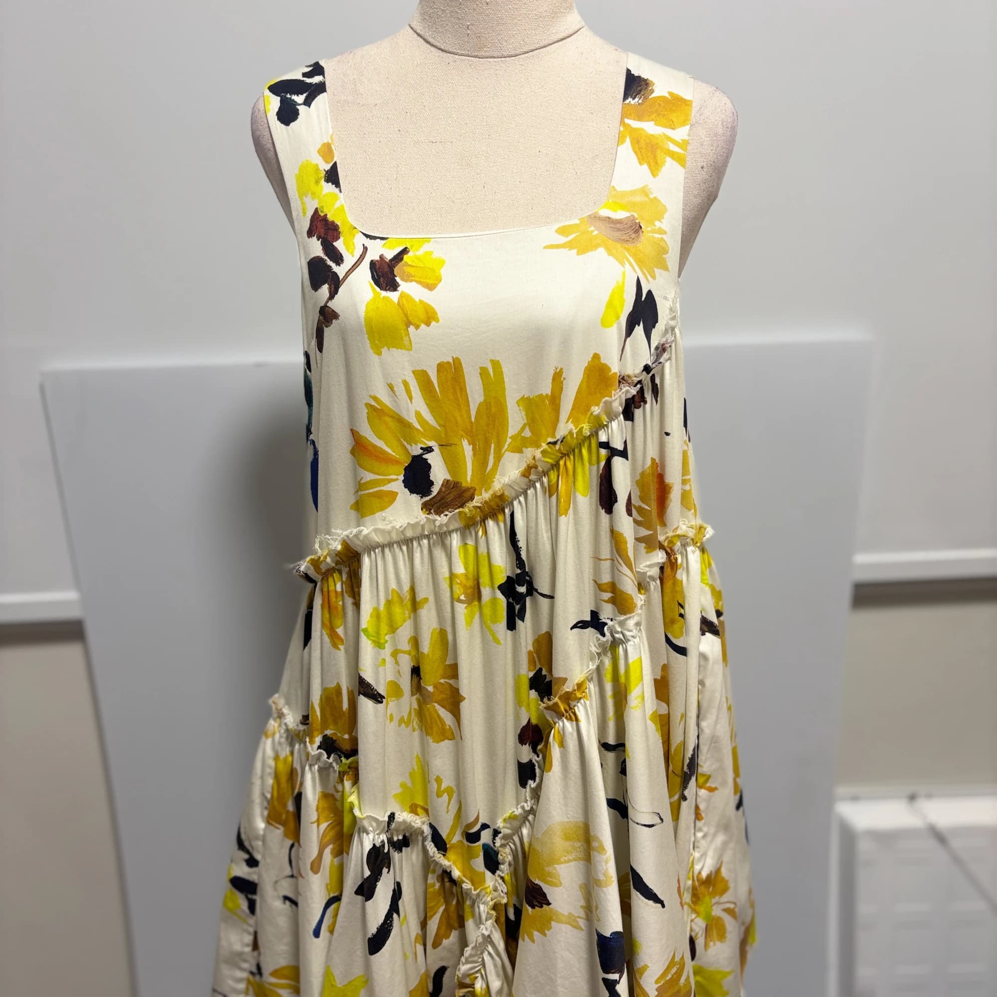 Aje Clothing - Size 6 — photo 4 of 15