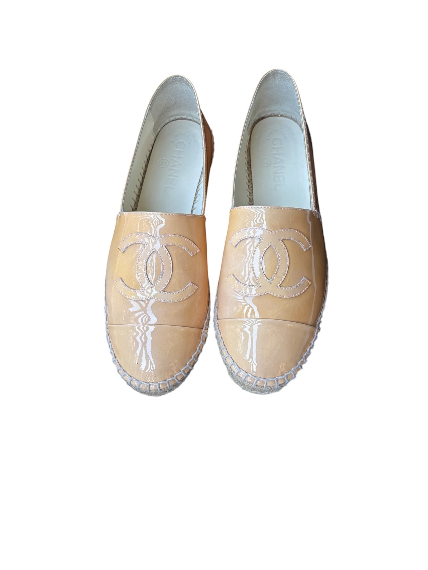 CHANEL CC Logo Espadrilles Beige Patent Leather size 39 — photo 4 of 18