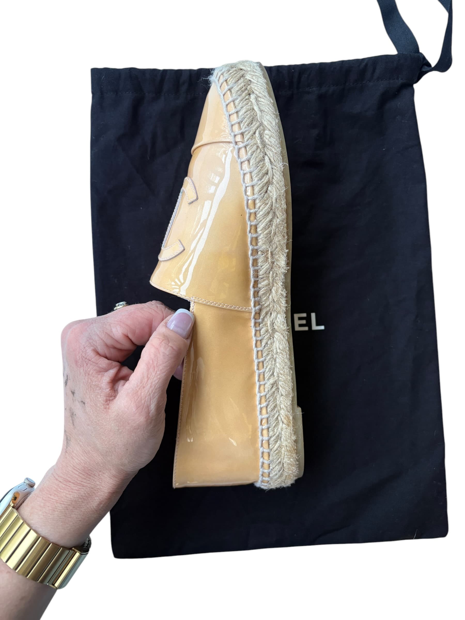 CHANEL CC Logo Espadrilles Beige Patent Leather size 39 — photo 9 of 18