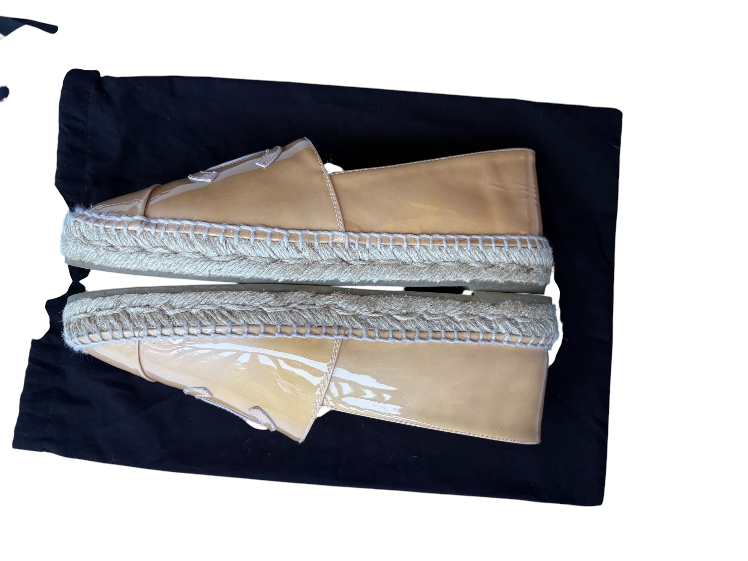 CHANEL CC Logo Espadrilles Beige Patent Leather size 39 — photo 13 of 18