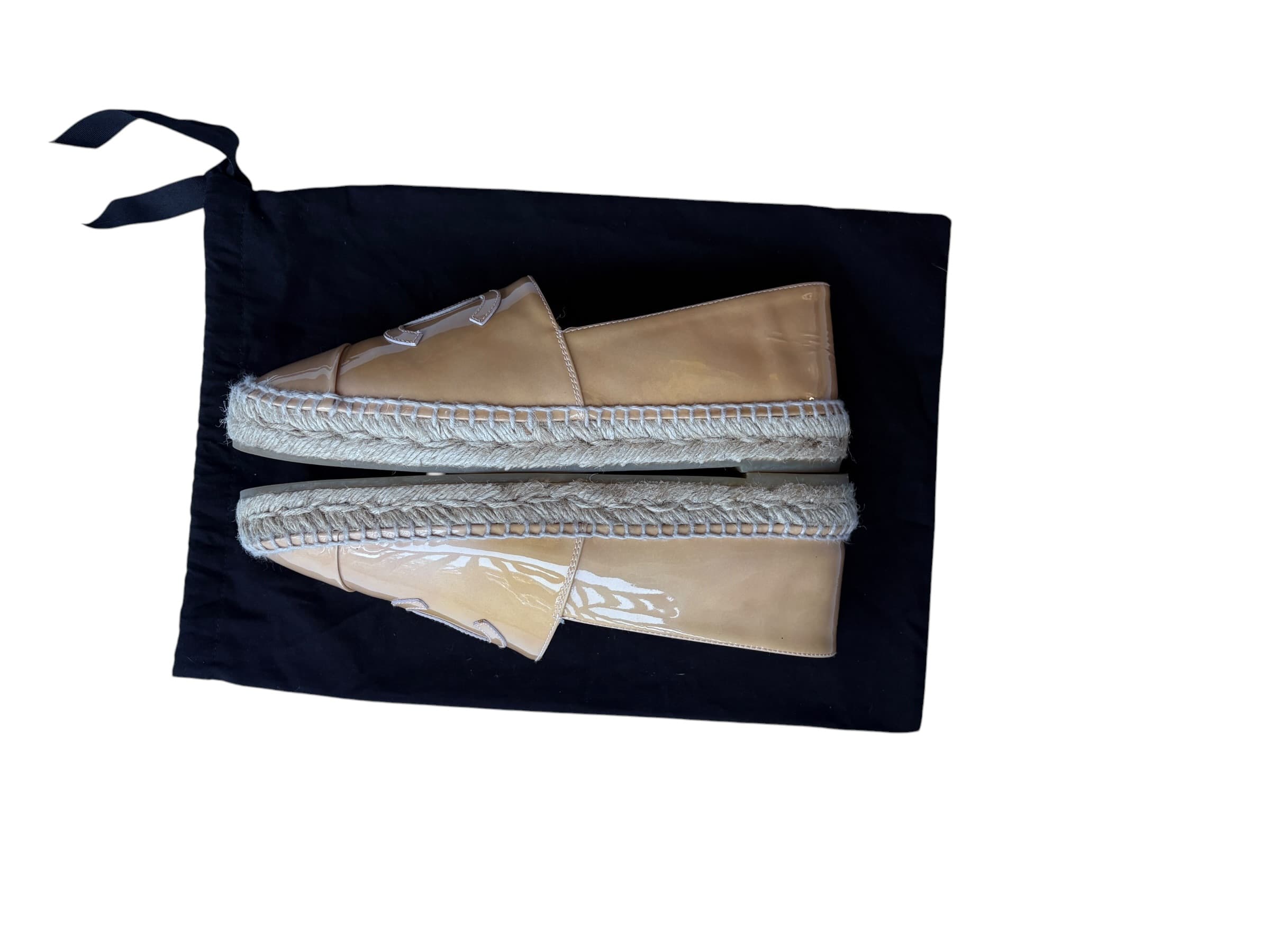 CHANEL CC Logo Espadrilles Beige Patent Leather size 39 — photo 14 of 18