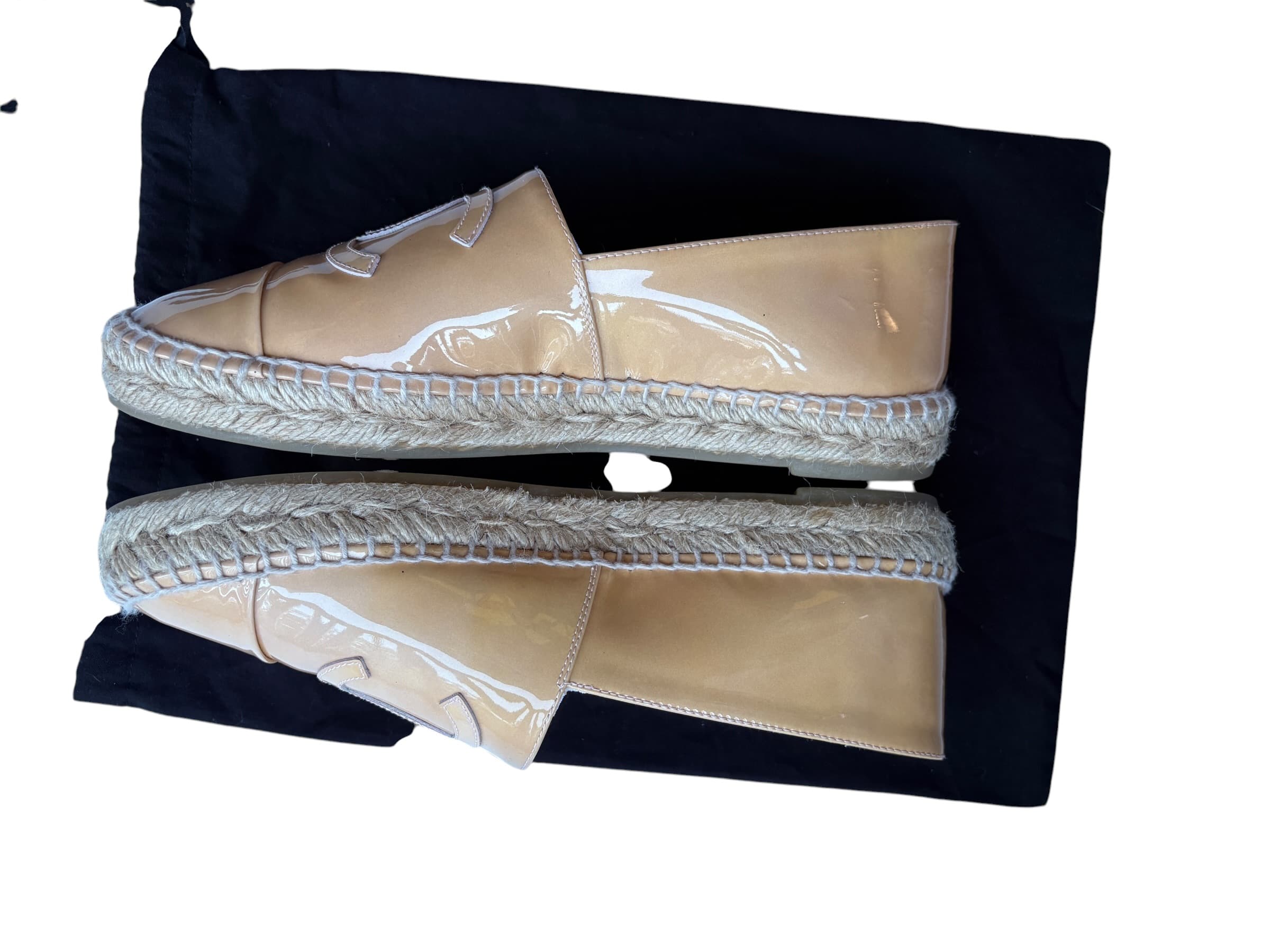 CHANEL CC Logo Espadrilles Beige Patent Leather size 39 — photo 15 of 18