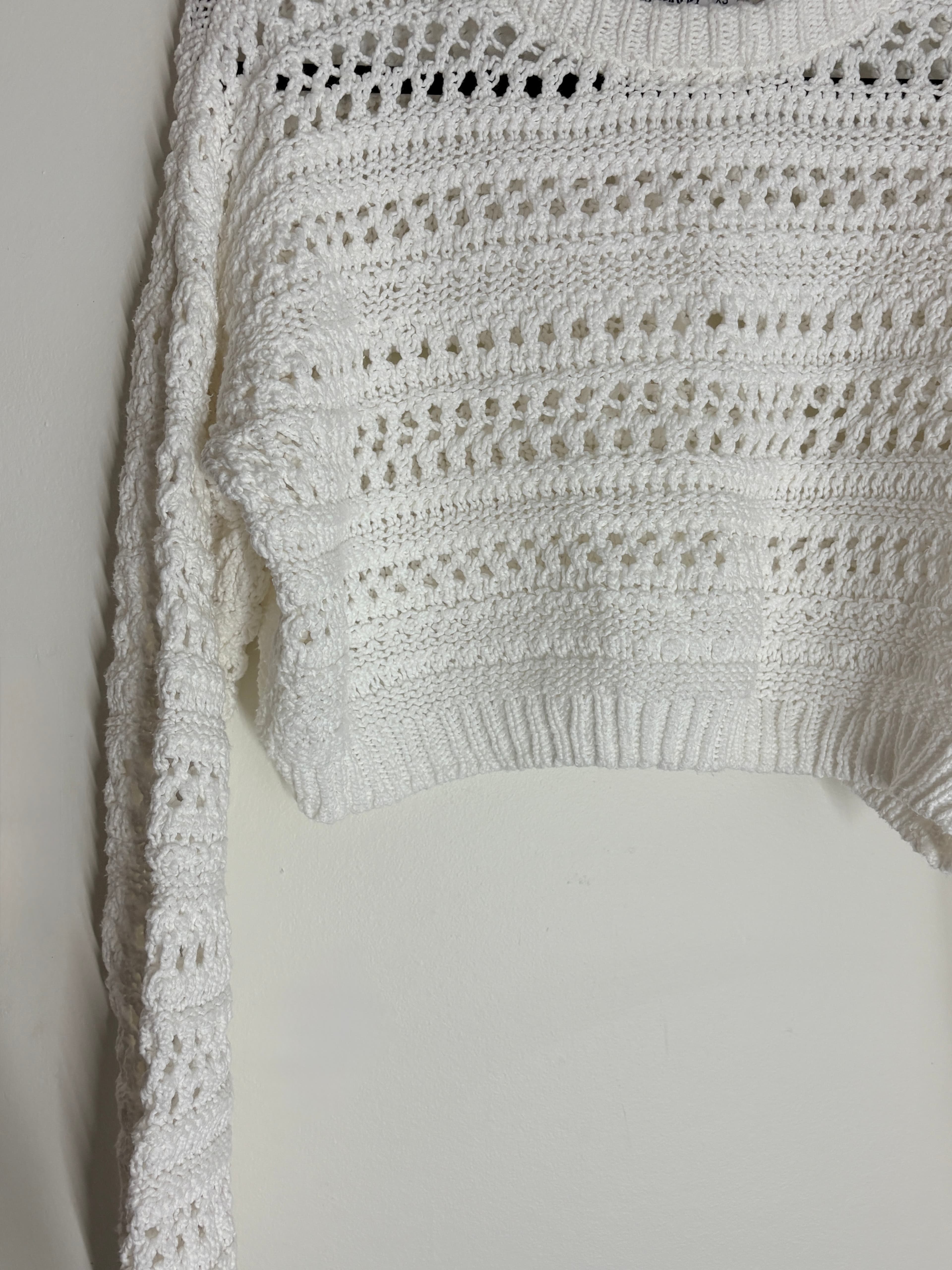 Ghanda Crochet Knit Long Sleeve Crop Top White XS — photo 2 of 7