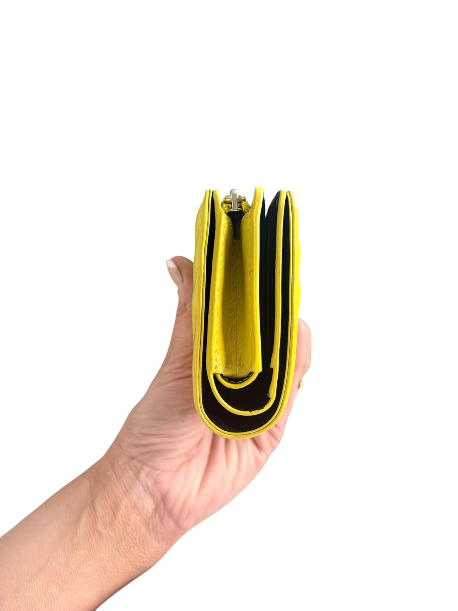 Marc Jacobs The Glam Shot Mini Compact Wallet Yellow Quilted Leather — photo 2 of 6