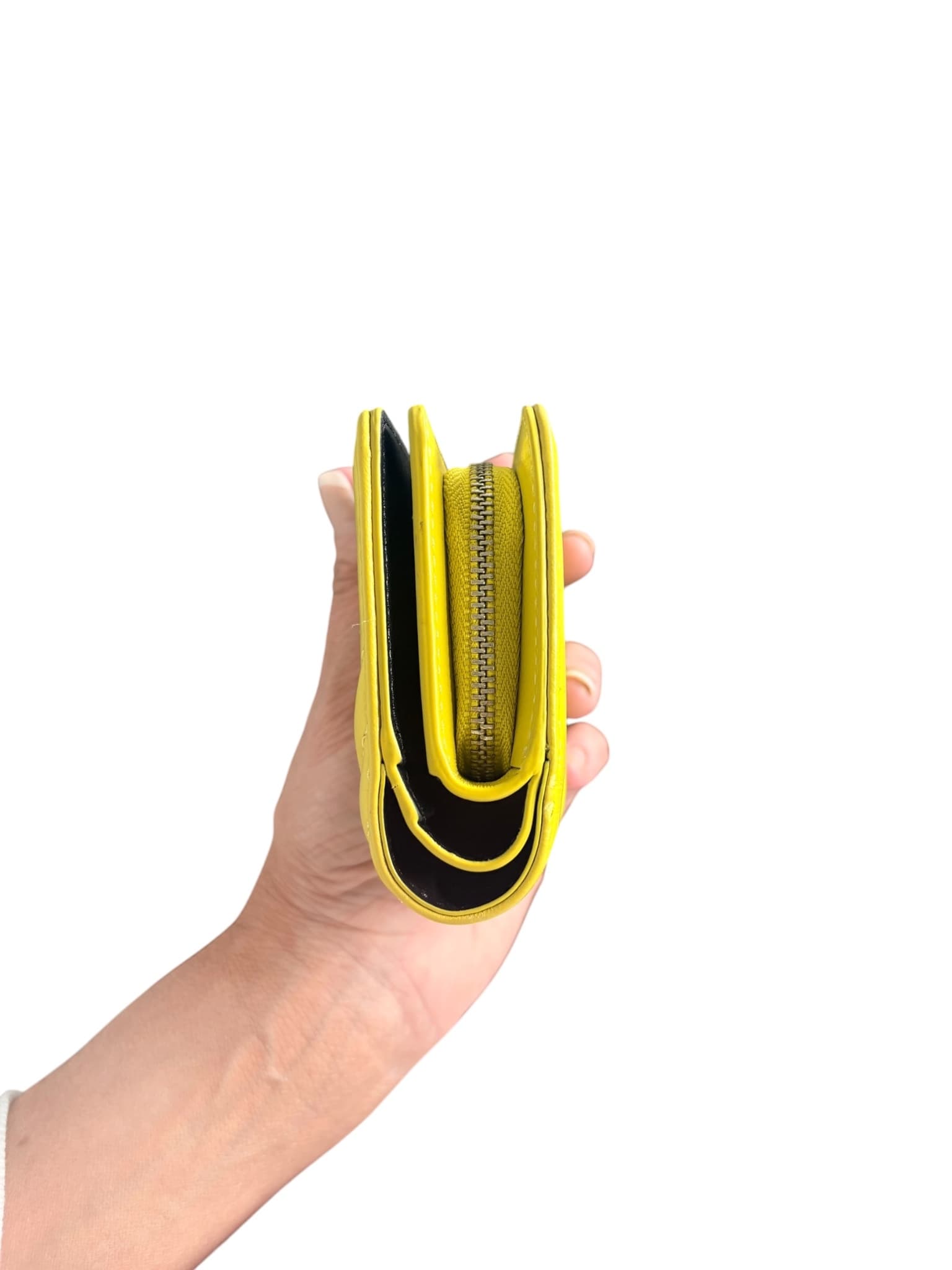 Marc Jacobs The Glam Shot Mini Compact Wallet Yellow Quilted Leather — photo 4 of 6
