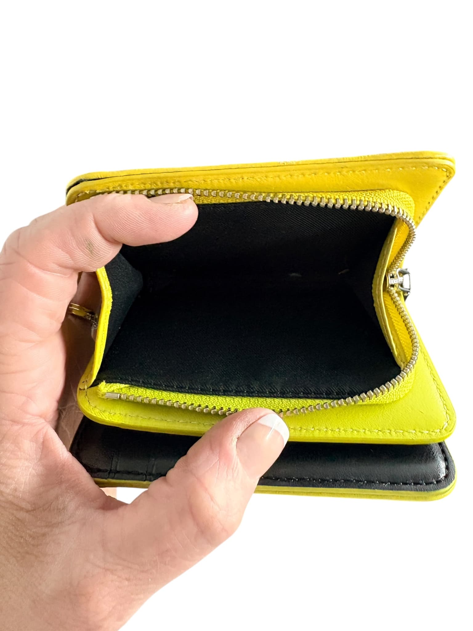 Marc Jacobs The Glam Shot Mini Compact Wallet Yellow Quilted Leather — photo 6 of 6