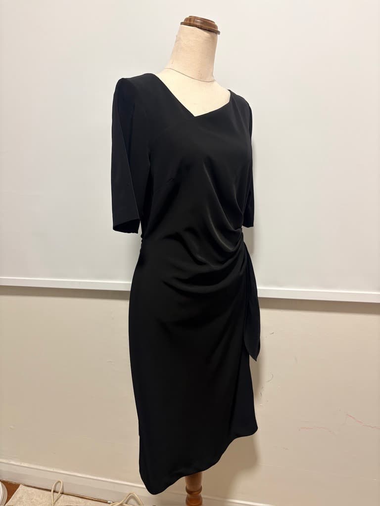 Table Eight Black Asymmetric Neckline Ruched Waist Sheath Dress Size 12 — photo 6 of 8