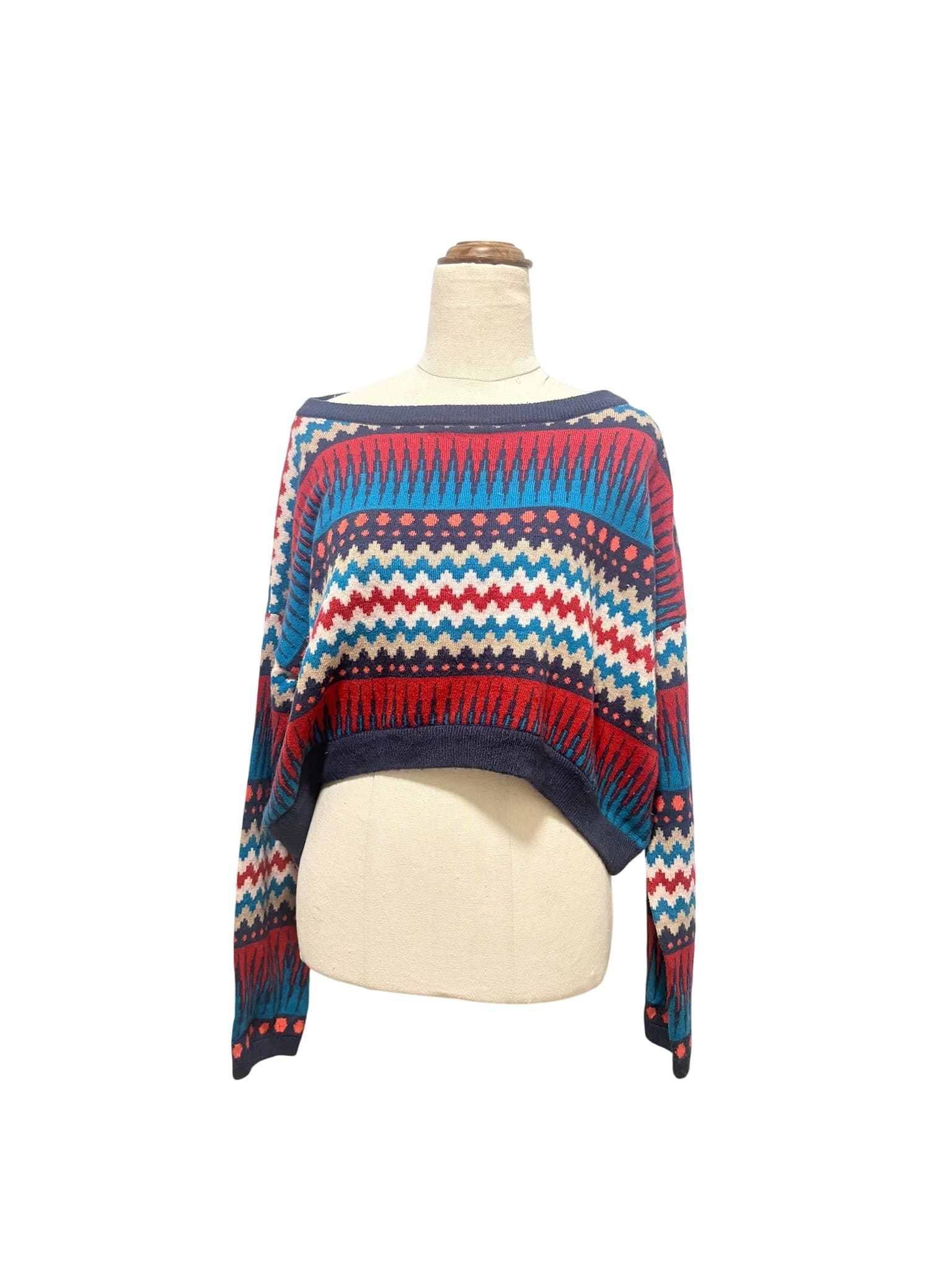 Women's Geometric Pattern Cropped Long Sleeve Sweater — photo 1 of 4