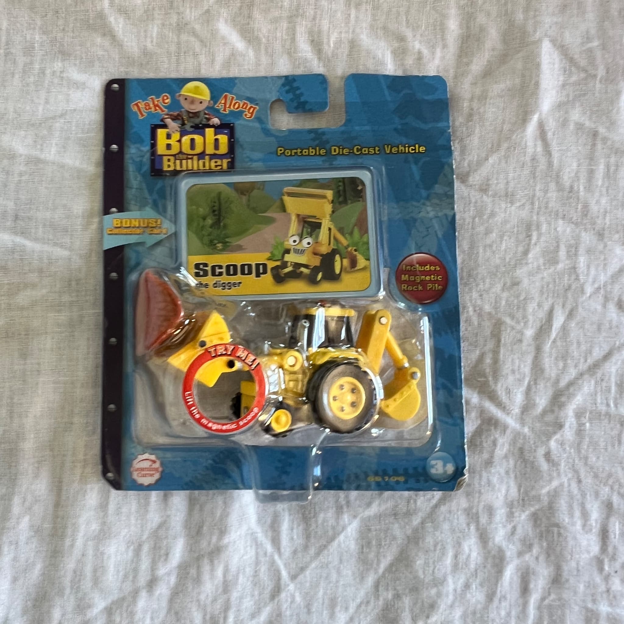 Bob The Builder Take Along Scoop The Digger Die-Cast Vehicle New In Pack — photo 1 of 4