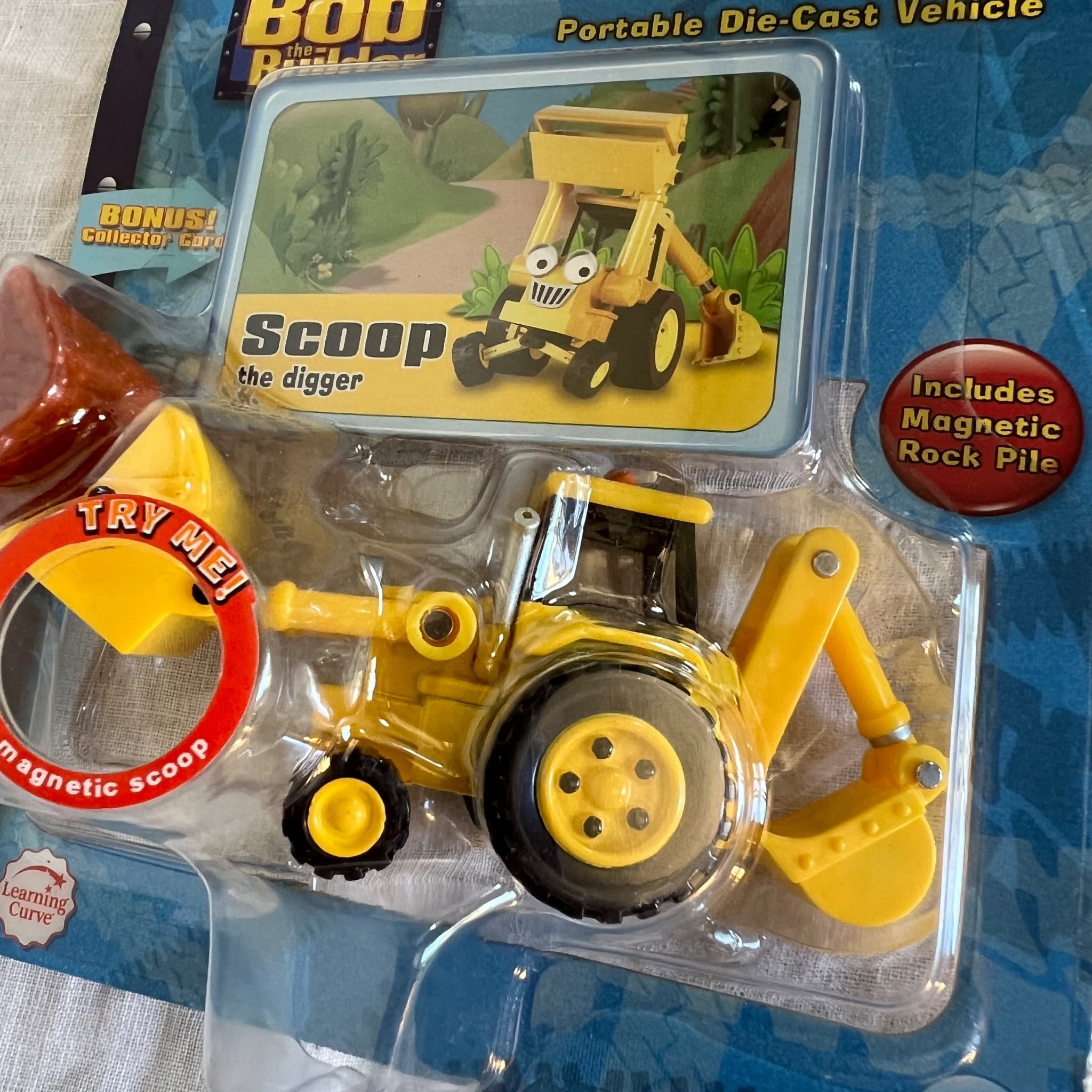Bob The Builder Take Along Scoop The Digger Die-Cast Vehicle New In Pack — photo 3 of 4