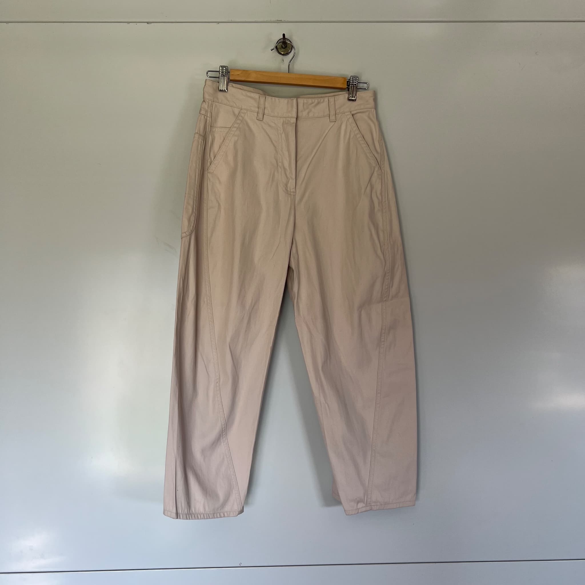 COS Curved Barrel Leg Cropped Trousers Beige EU 34 Fits Size 8 Cotton Pants — photo 2 of 7
