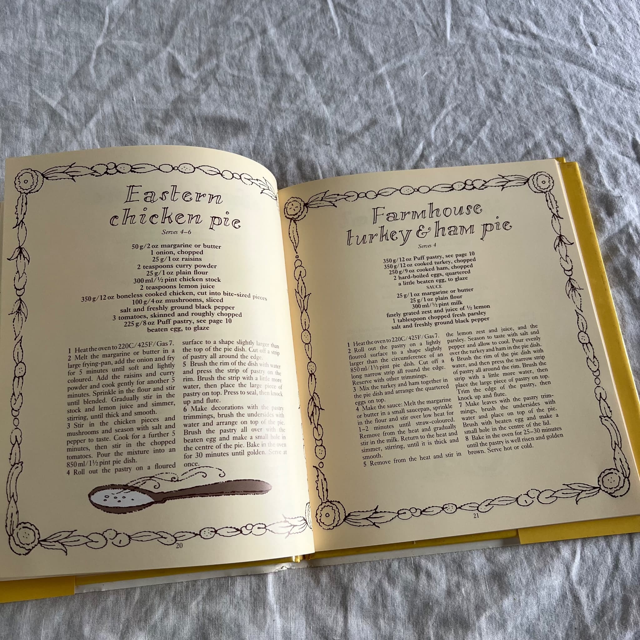 Country Kitchen Cookbooks: Pies by Jenni Fleetwood (1986) — photo 8 of 11