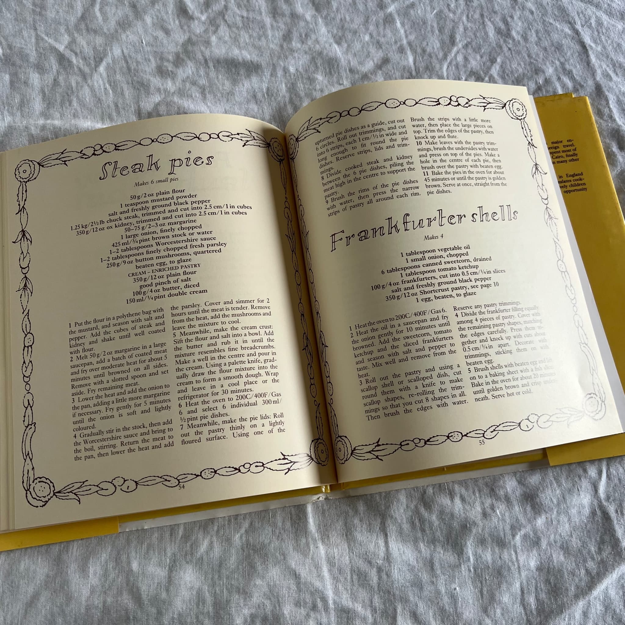 Country Kitchen Cookbooks: Pies by Jenni Fleetwood (1986) — photo 11 of 11