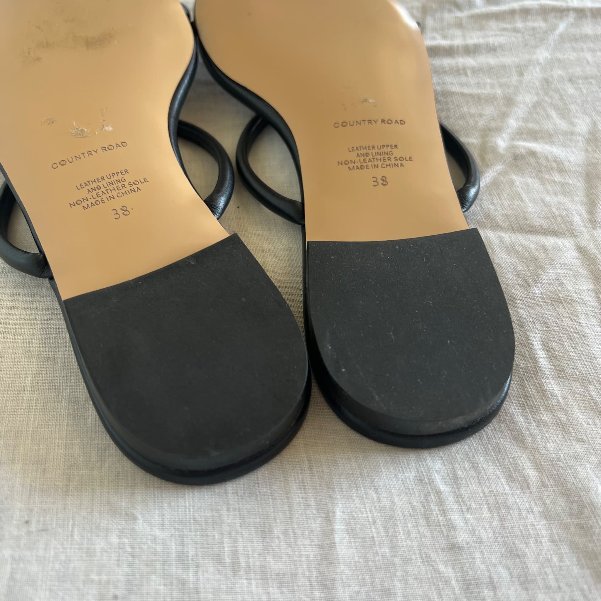 Country Road Black Leather Minimalist Slide Sandals — photo 6 of 6