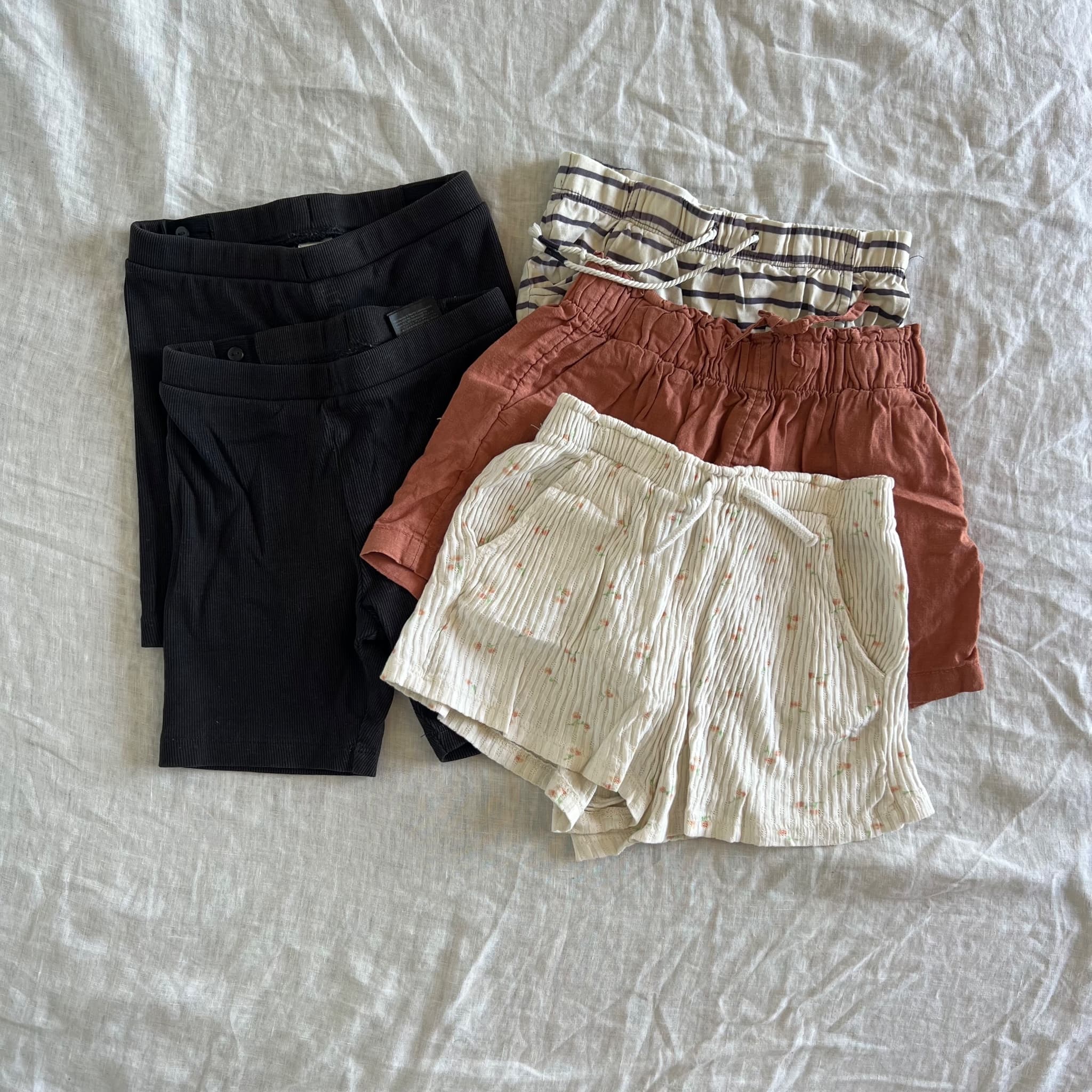 H&M & Carter's Girls Shorts Bundle - Size 6 Assorted Styles — photo 1 of 5