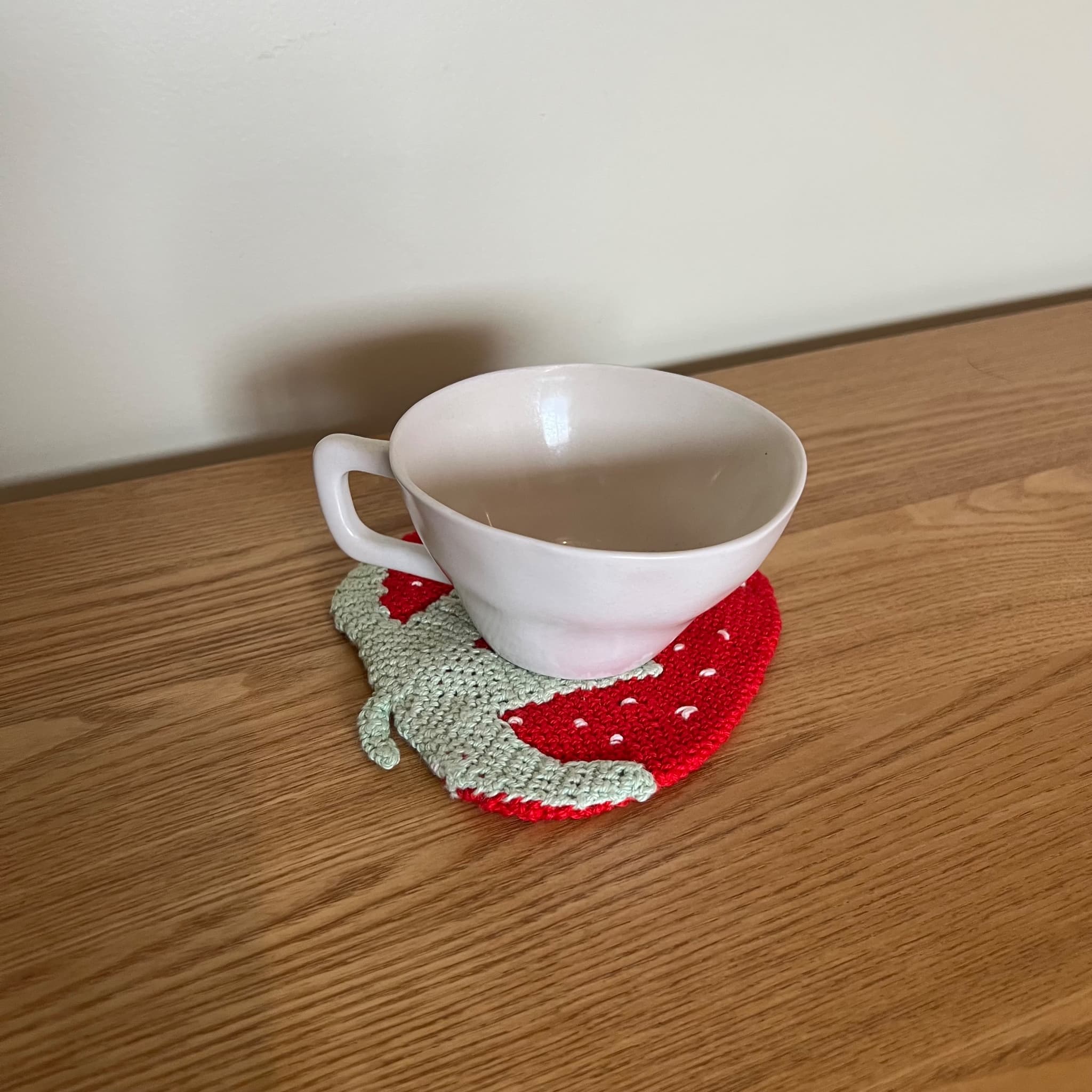 Handmade Crochet Strawberry Coaster - Red And Green Fruit Design — photo 7 of 7