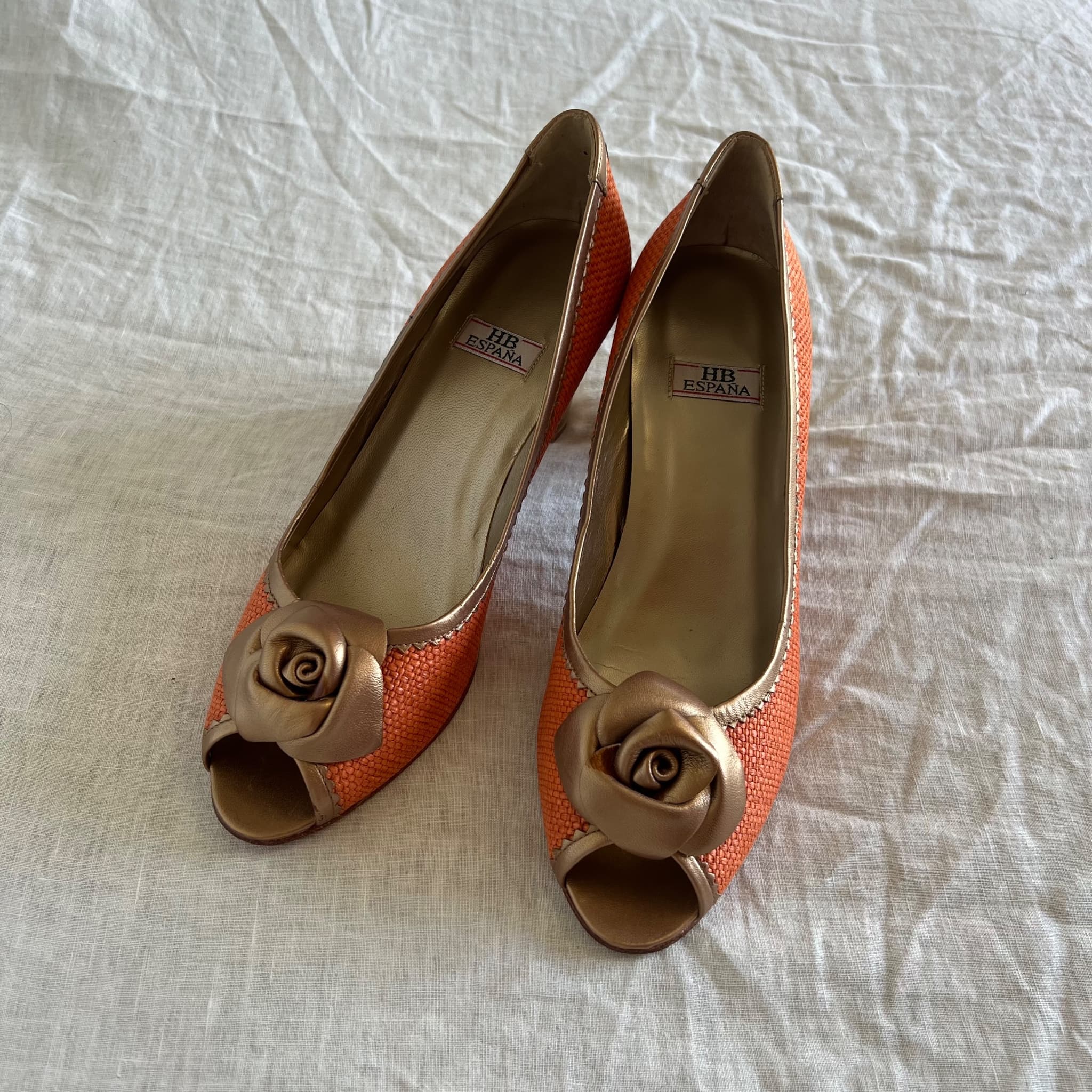 HB ESPAÑA Orange Woven Peep-Toe Heels With Rose Detail — photo 1 of 8