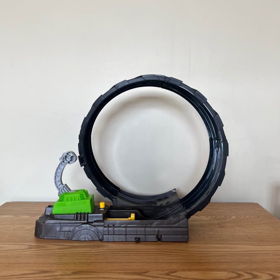 Hot Wheels Track Builder Unlimited Loop Launcher Toy Set — photo 1 of 9