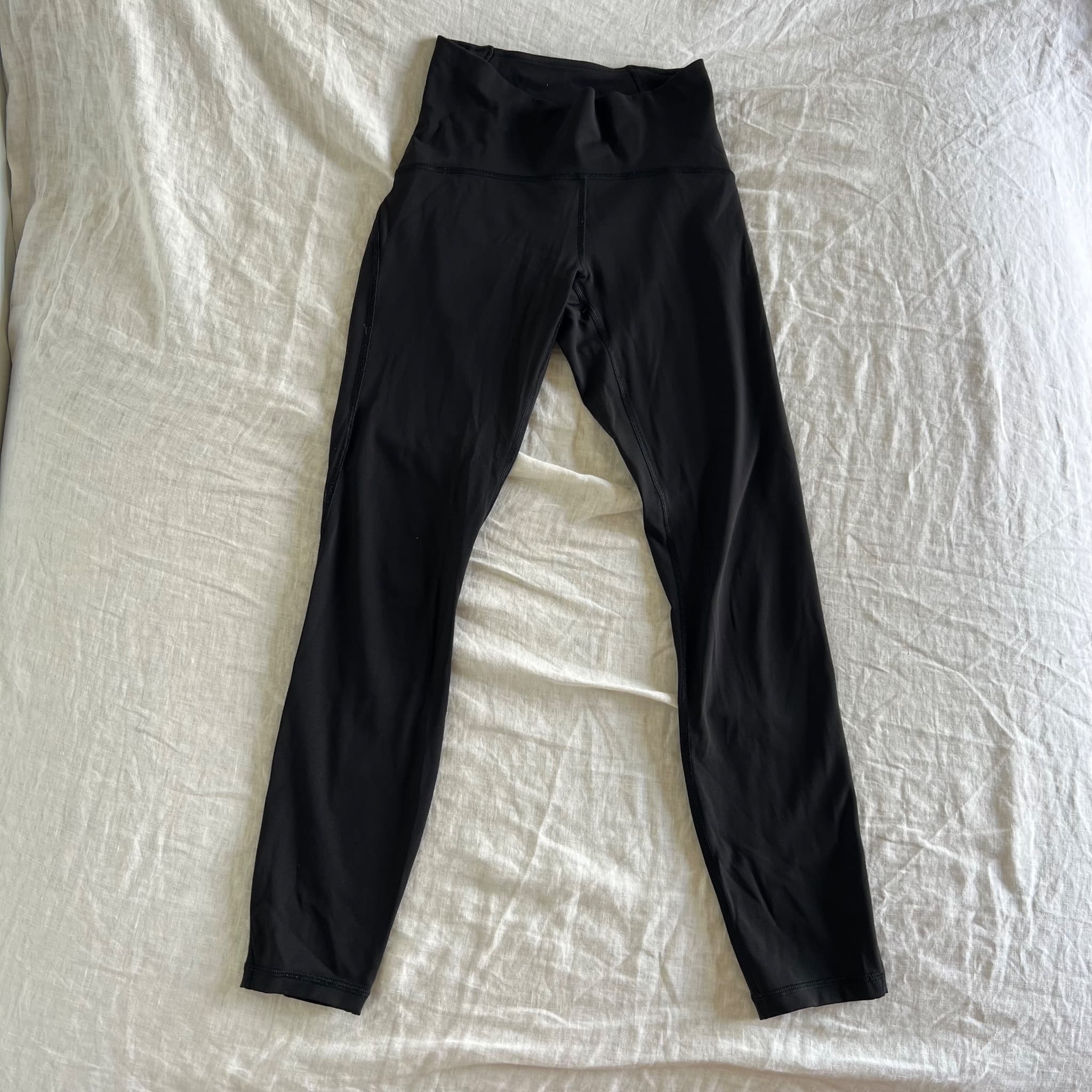 Lululemon Black Align High Rise Crop Leggings Size 4 AU 8 Mesh Side Panel Tight — photo 1 of 7