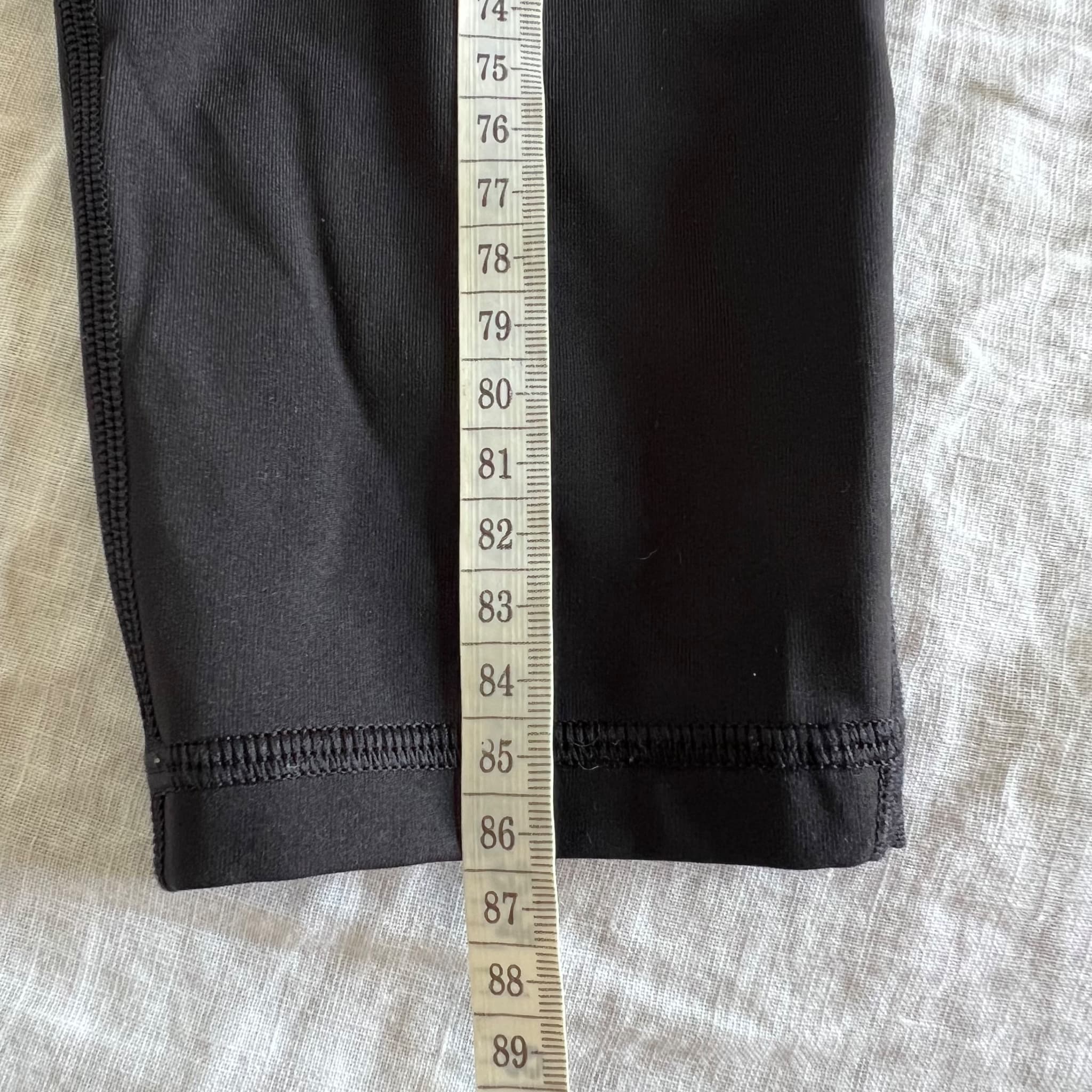 Lululemon Black Align High Rise Crop Leggings Size 4 AU 8 Mesh Side Panel Tight — photo 2 of 7