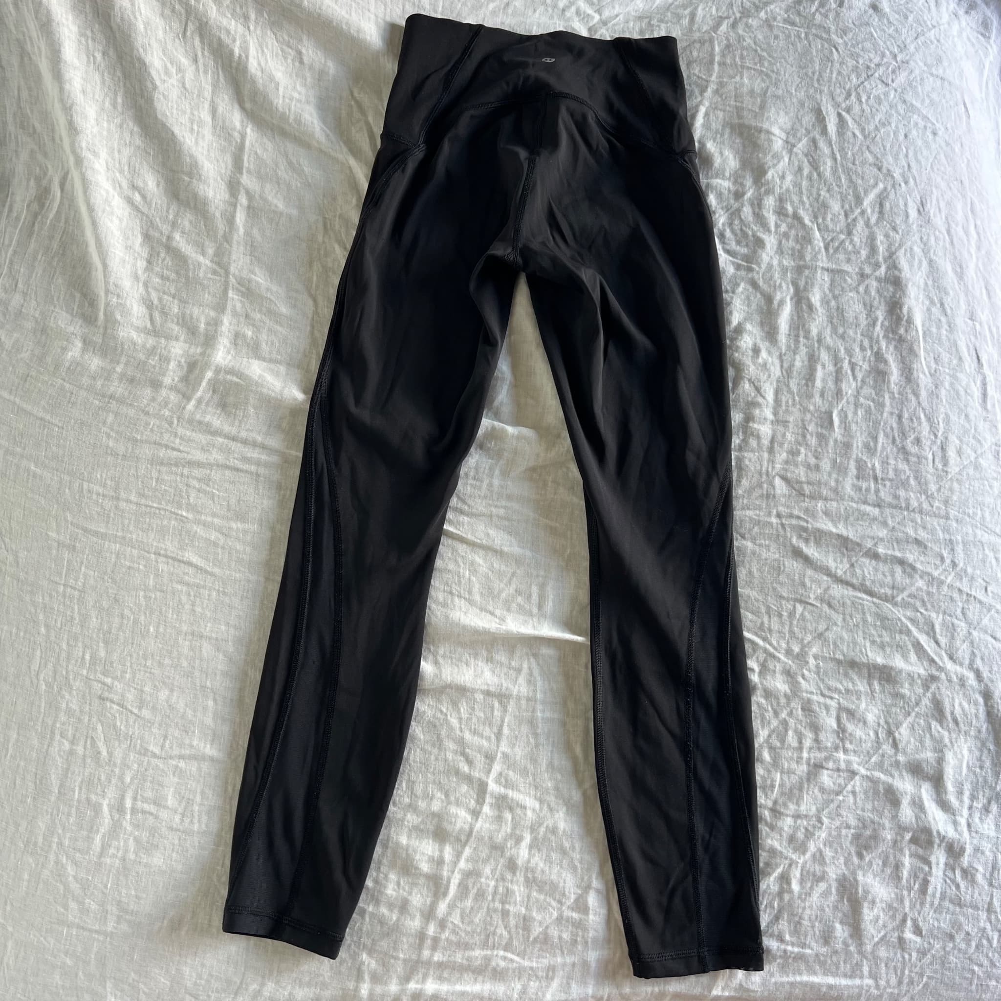 Lululemon Black Align High Rise Crop Leggings Size 4 AU 8 Mesh Side Panel Tight — photo 4 of 7
