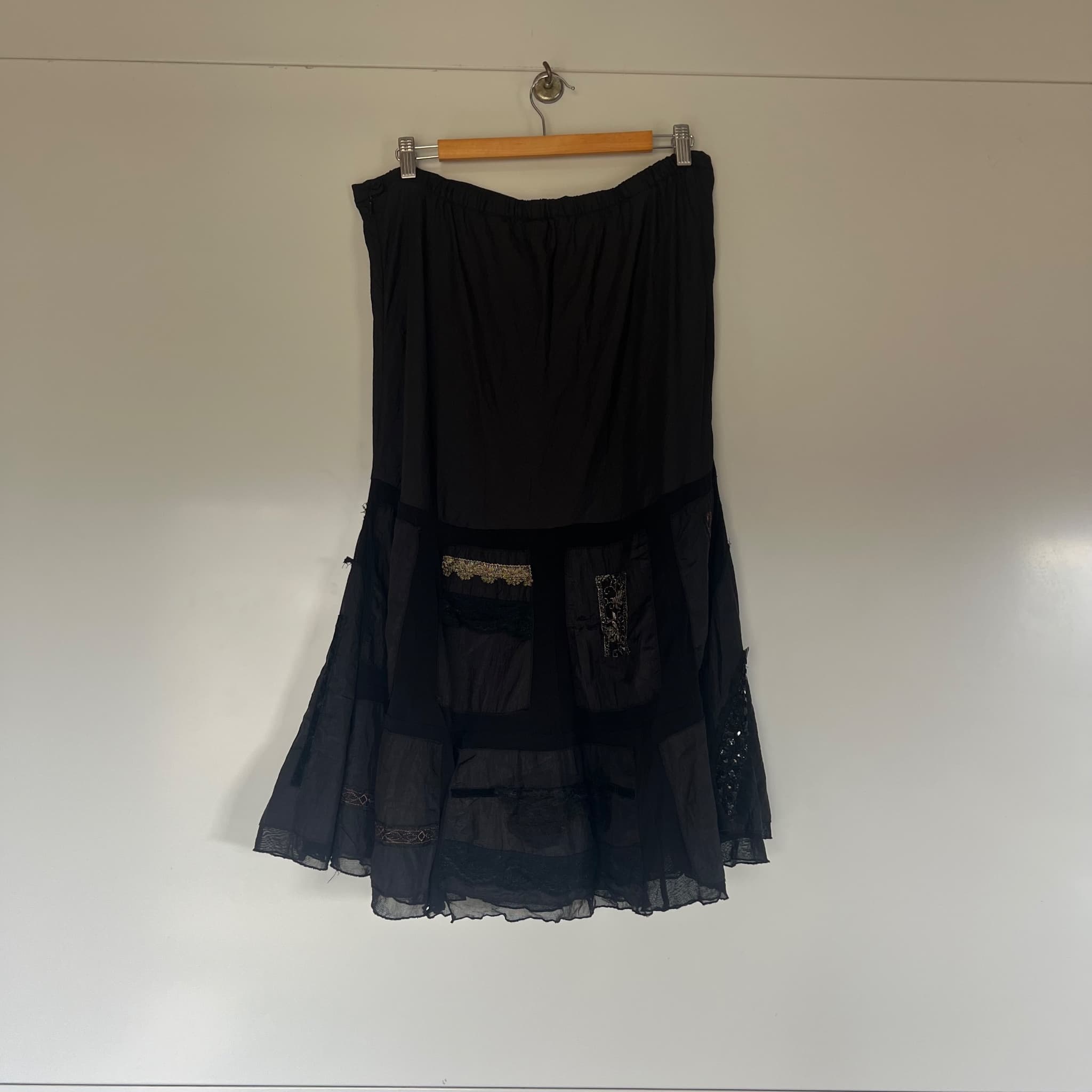 Net Girl Y2K Fairy Grunge Black Patchwork Midi Skirt (Size 16) — photo 3 of 8