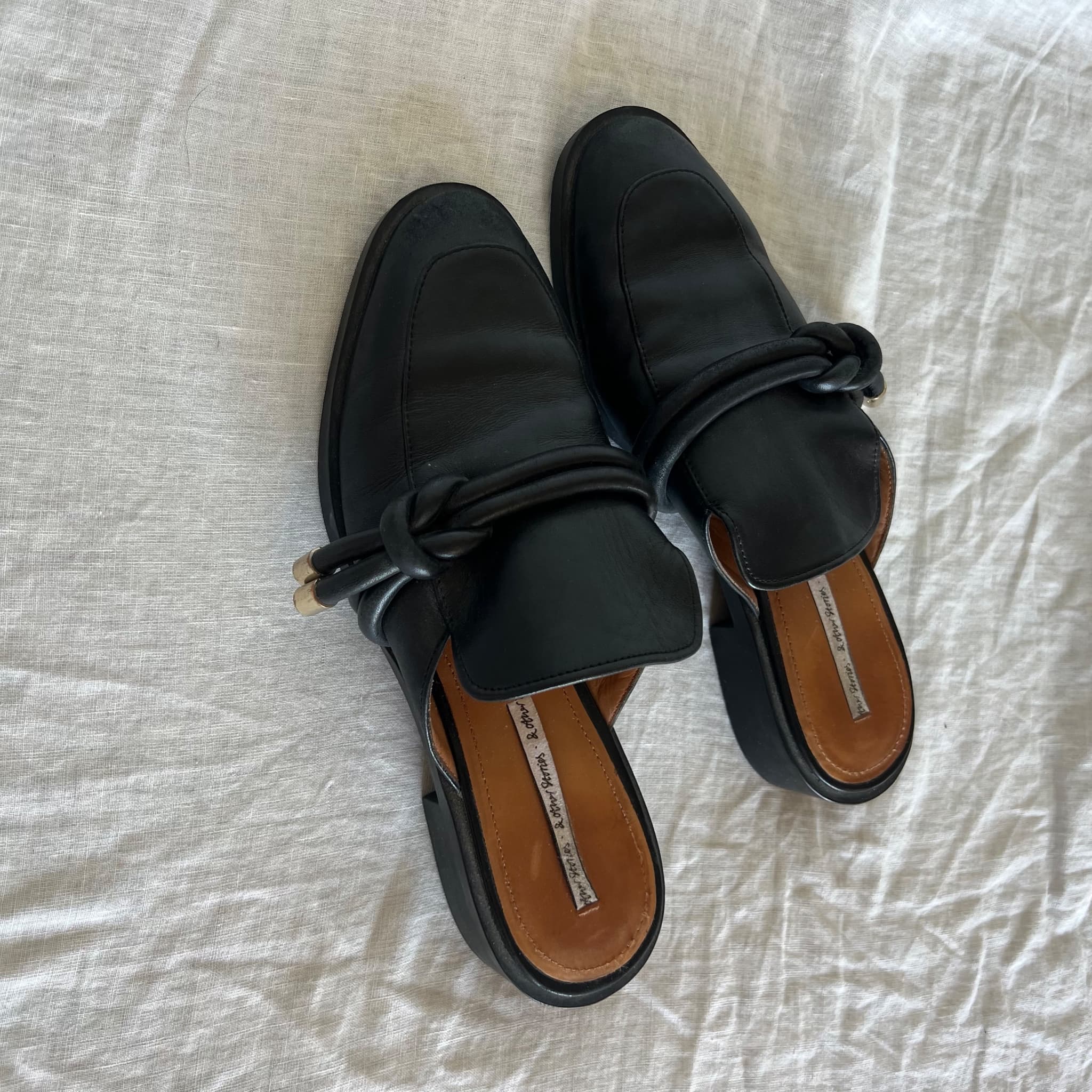 & Other Stories Black Leather Knot Detail Mules — photo 3 of 8