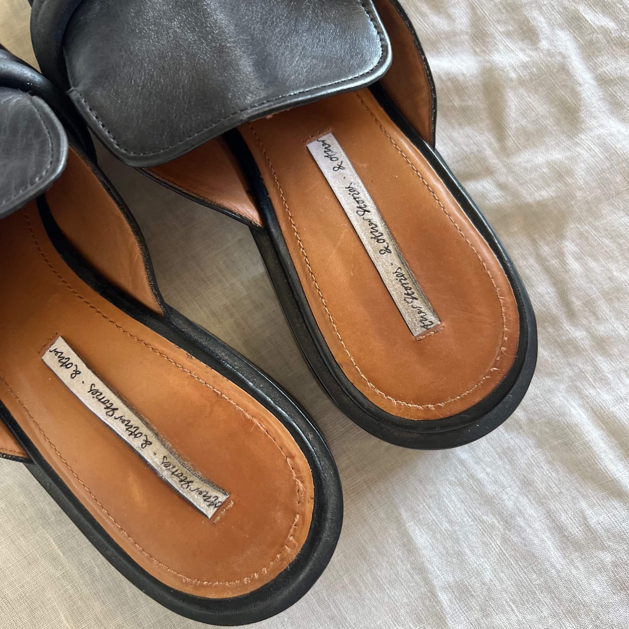 & Other Stories Black Leather Knot Detail Mules — photo 5 of 8