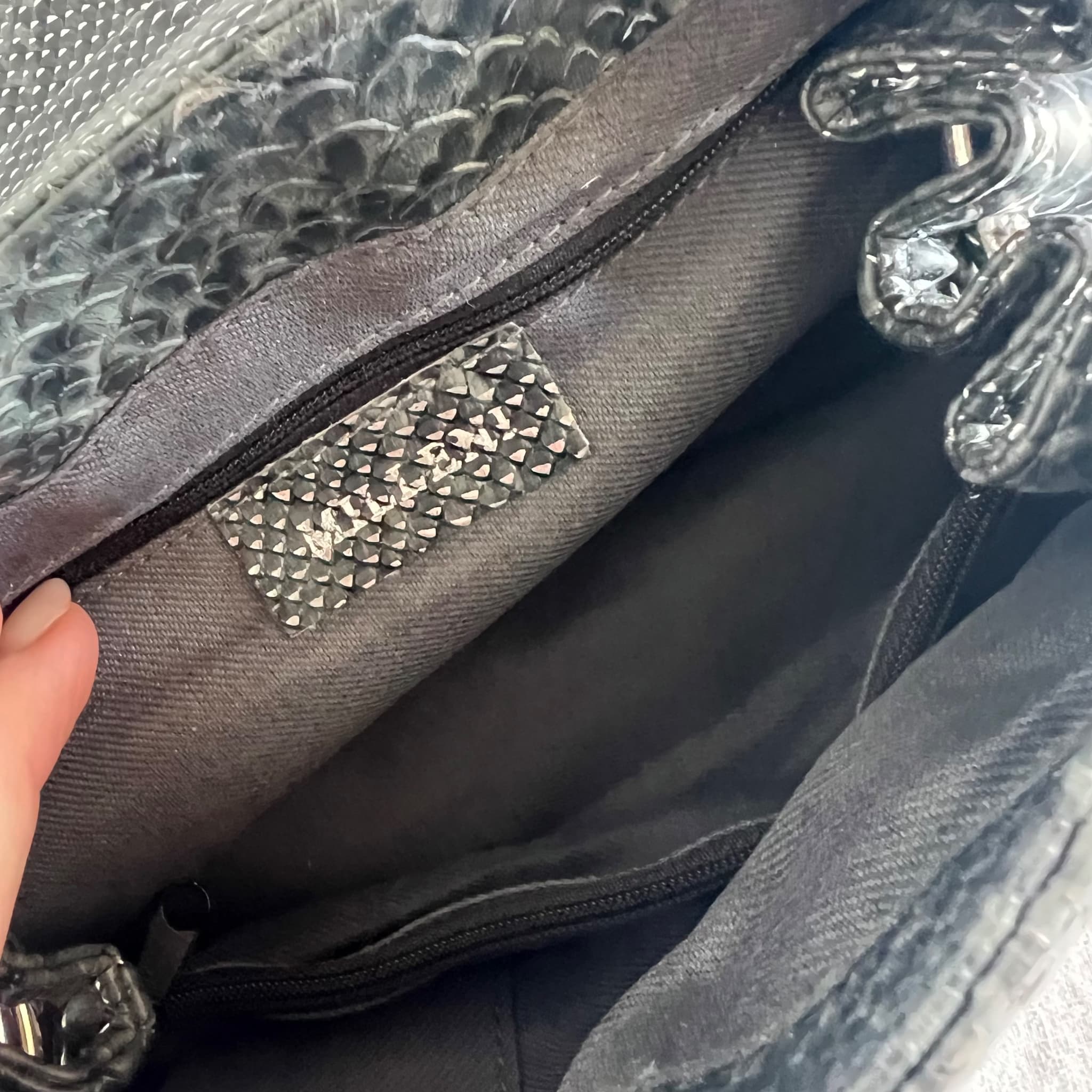 Plastic Shoulder Bag - Black Snake Print Handbag — photo 5 of 8