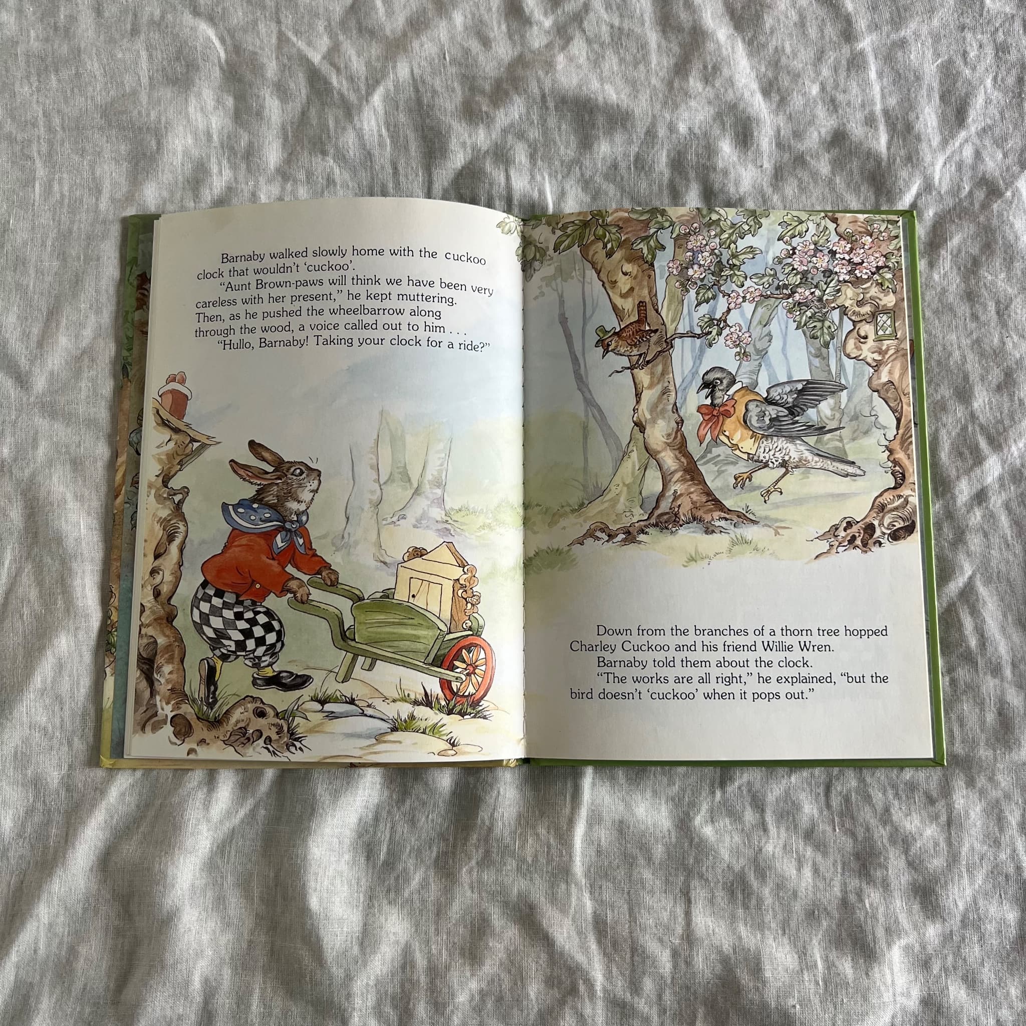 Tales Of Hopping Wood: Barnaby's Cuckoo Clock By Rene Cloke — photo 5 of 6