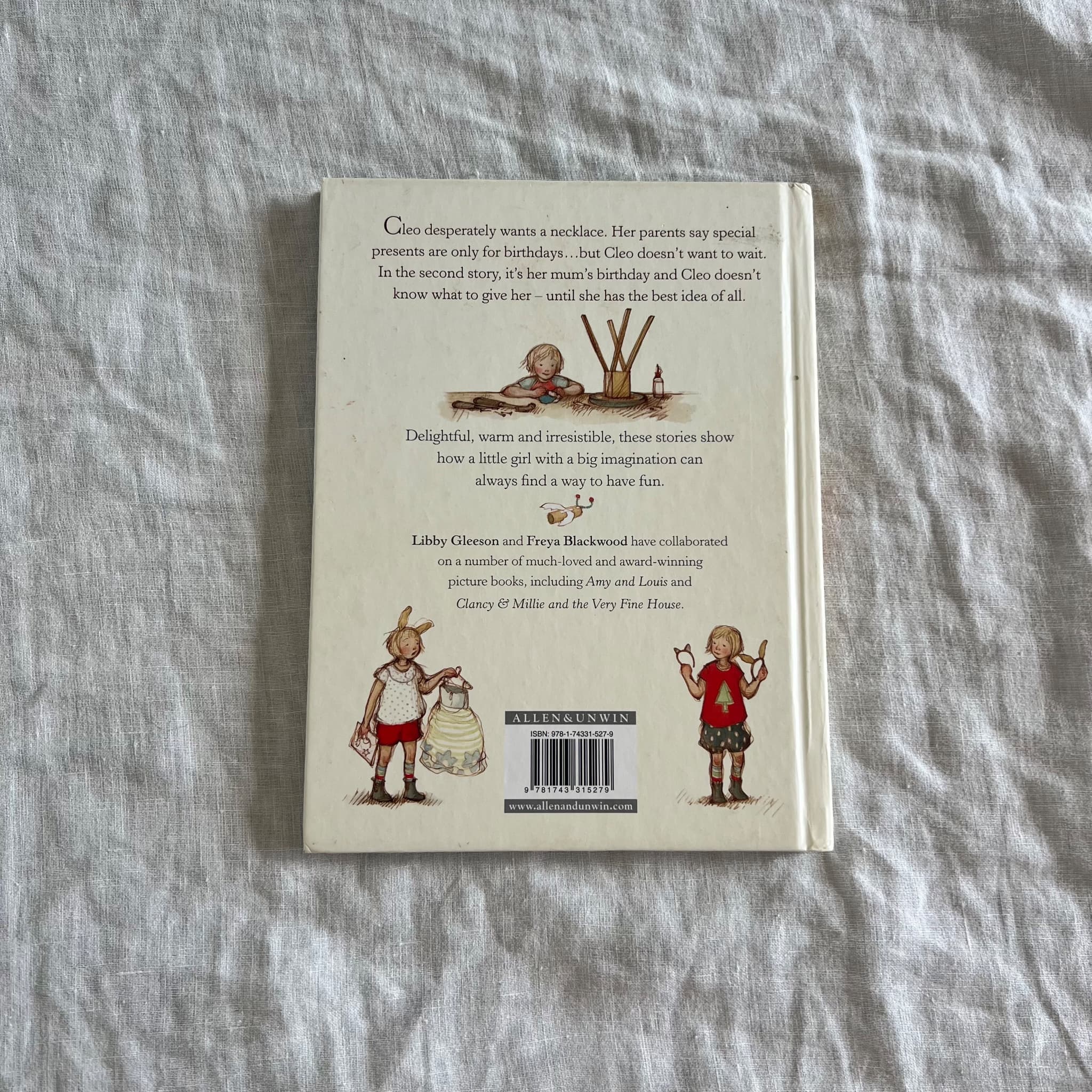 The Cleo Stories: The Necklace and The Present by Libby Gleeson — photo 2 of 6
