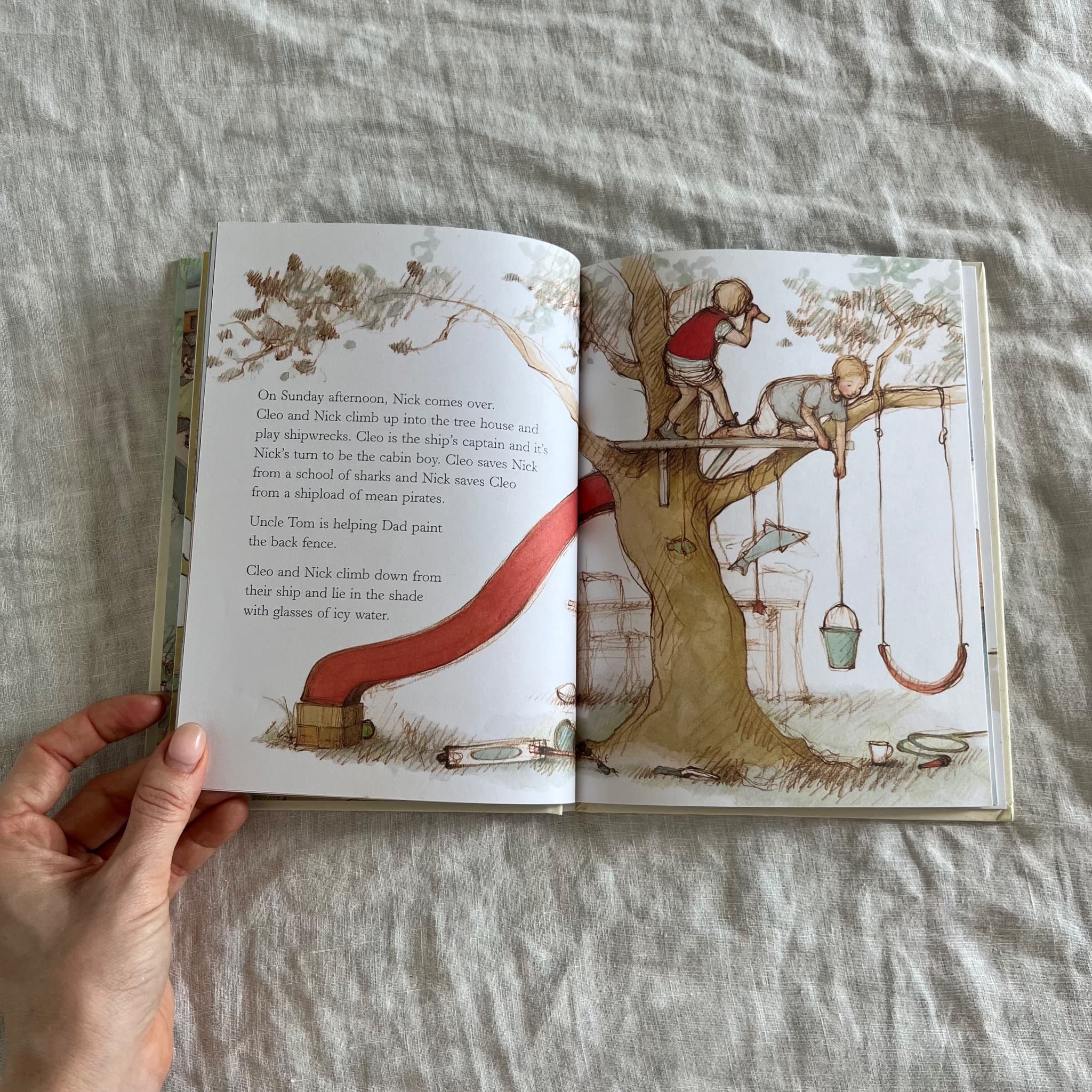 The Cleo Stories: The Necklace and The Present by Libby Gleeson — photo 4 of 6