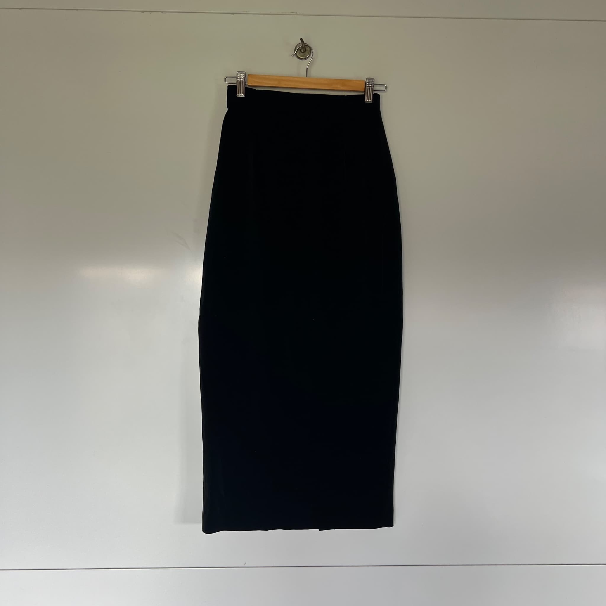 Vintage 90s Country Road Black Velvet Midi Pencil Skirt S M High Waist Vent — photo 2 of 9