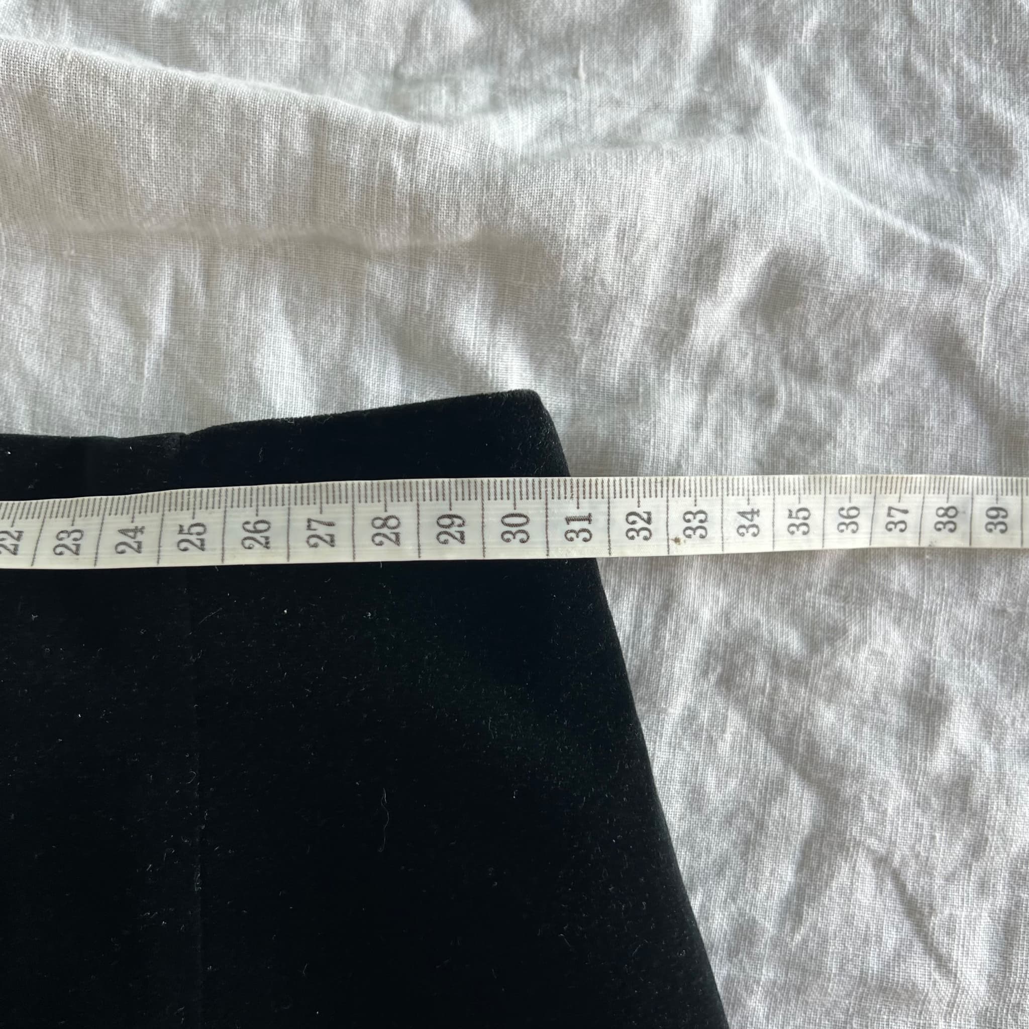 Vintage 90s Country Road Black Velvet Midi Pencil Skirt S M High Waist Vent — photo 4 of 9