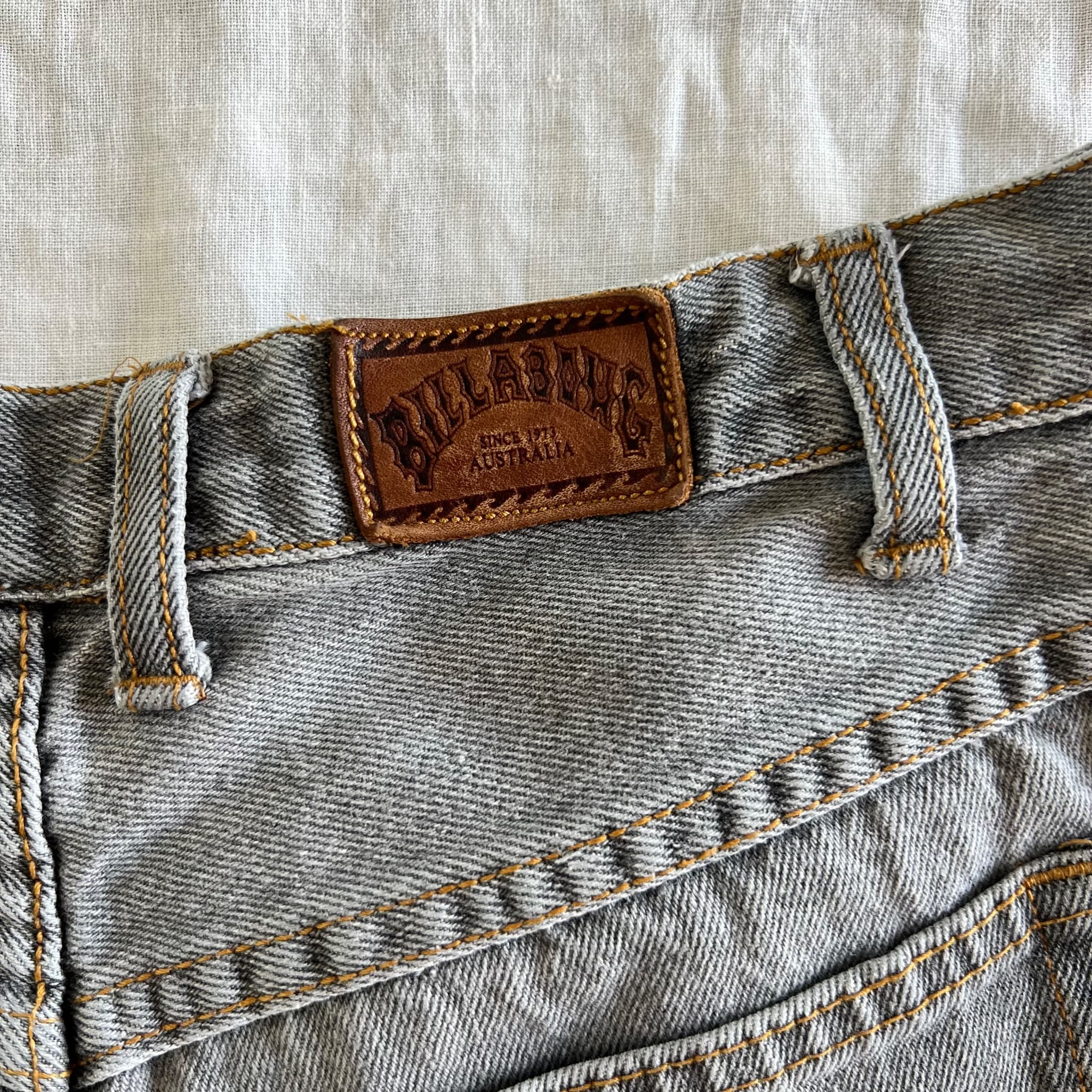 Vintage Billabong Grey Denim High Waist Shorts Fits Size 8 Y2K Surf Beach Mom — photo 8 of 8