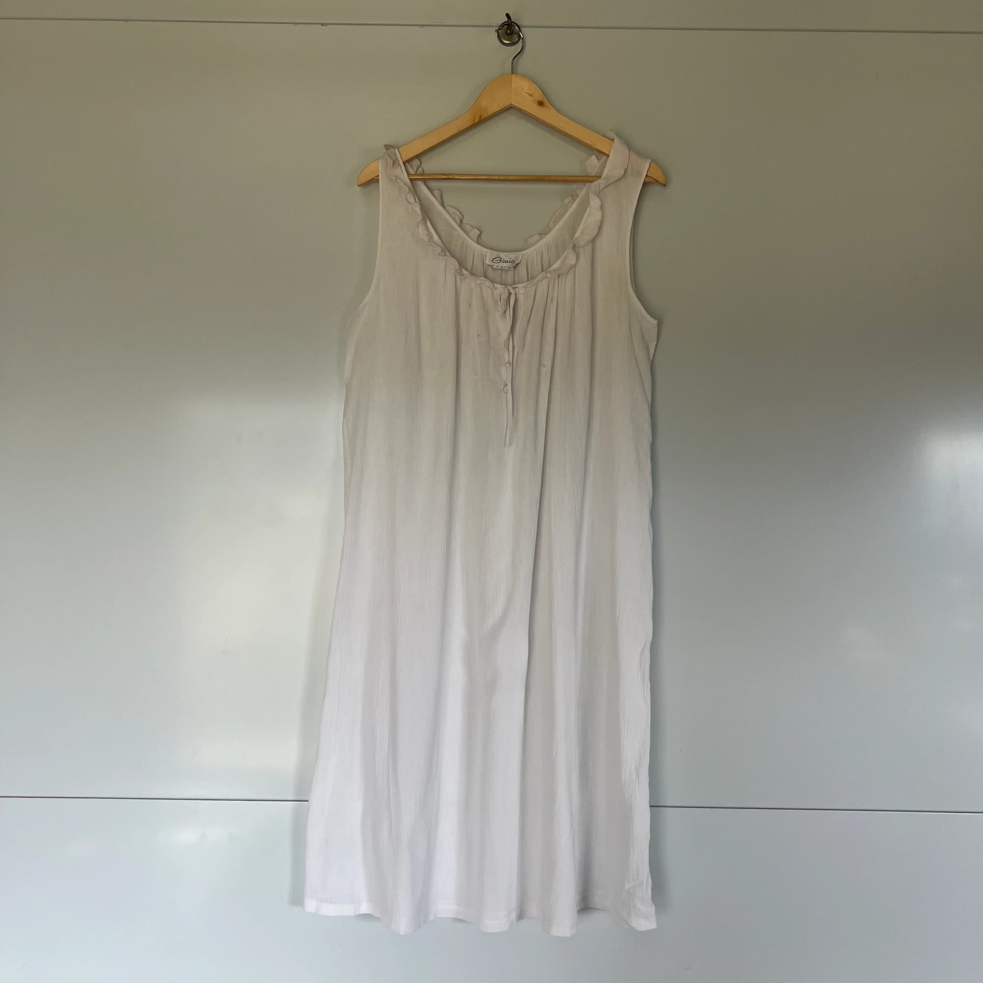 Vintage Ginia White Cotton Ruffle Nightgown (Size 16) — photo 3 of 11