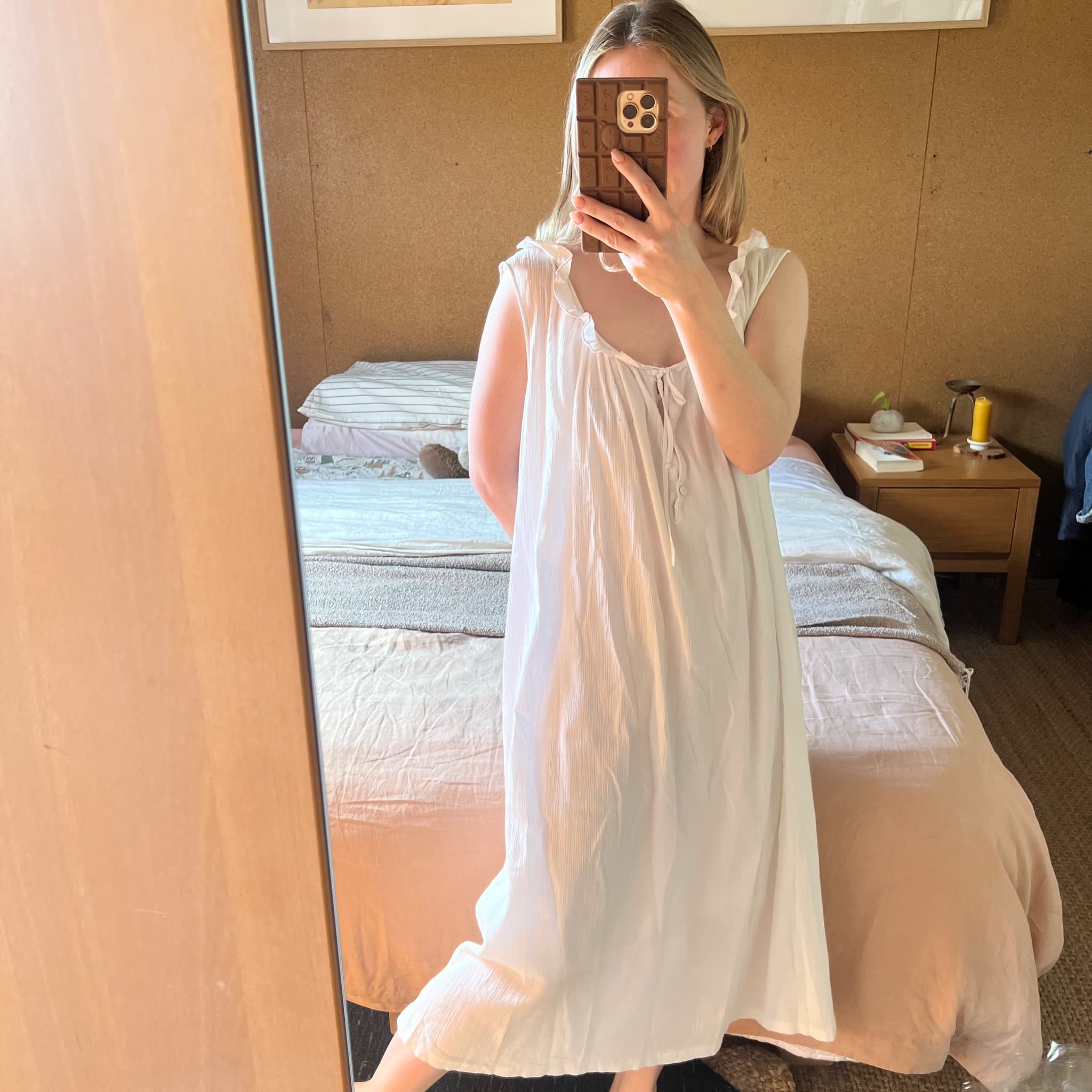 Vintage Ginia White Cotton Ruffle Nightgown (Size 16) — photo 10 of 11