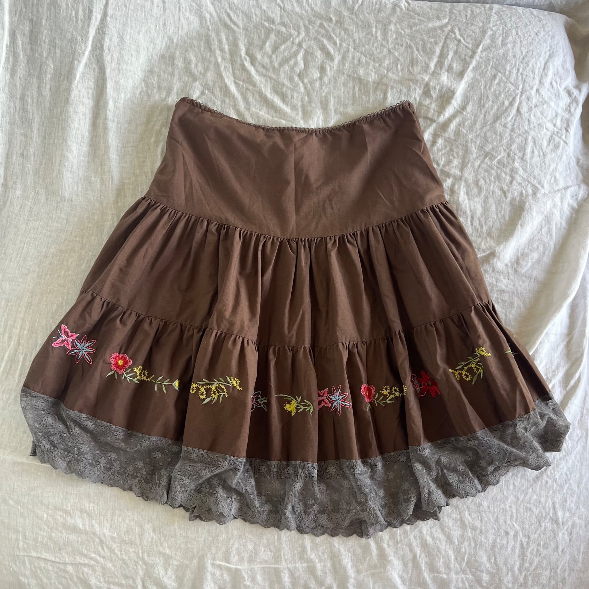 Vintage Hot Kiss Brown Tiered Floral Embroidered Lace Trim Skirt (Size M) — photo 2 of 10